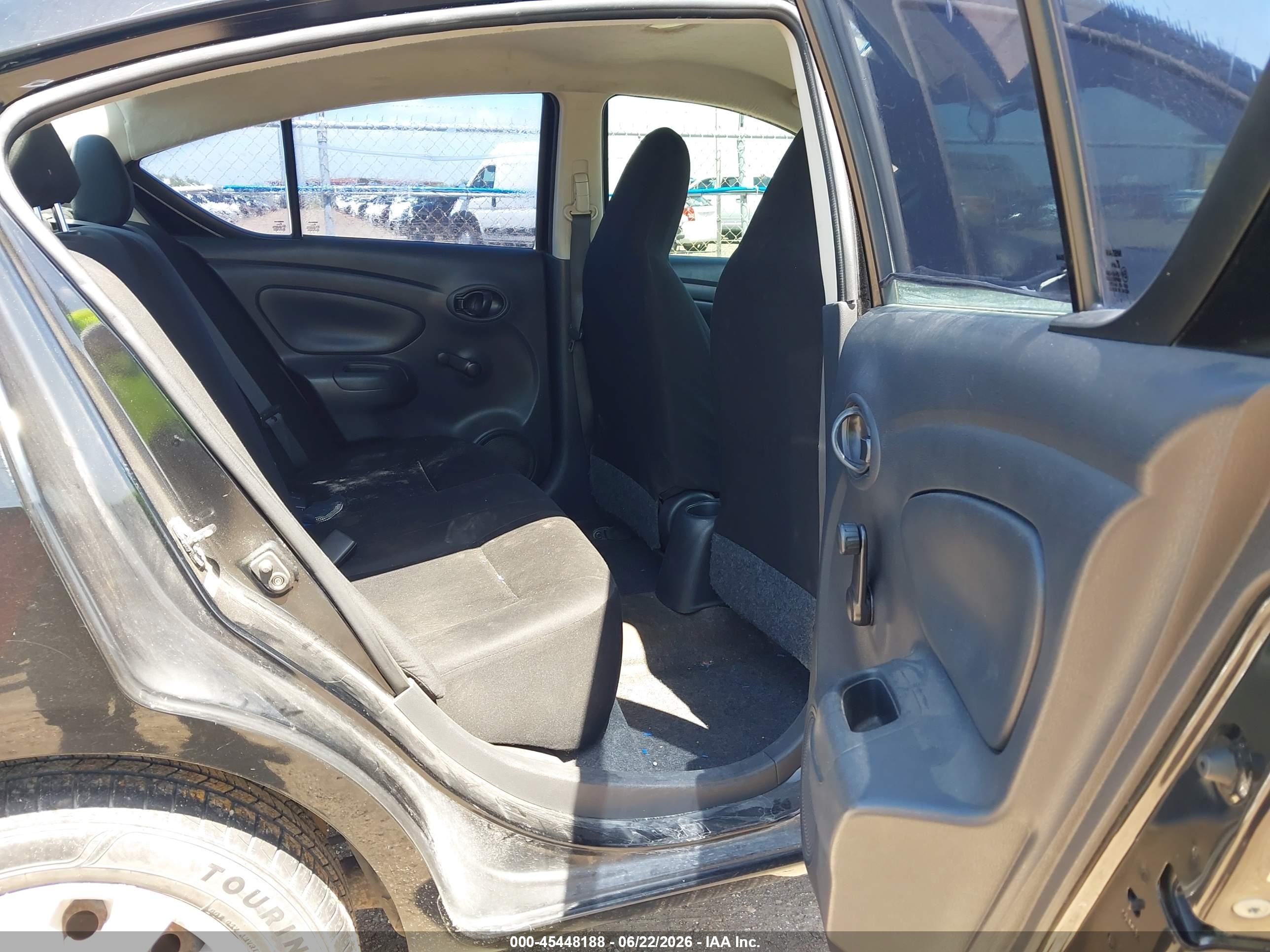 2014 Nissan Versa 1.6 S Black vin: 3N1CN7AP6EL845306