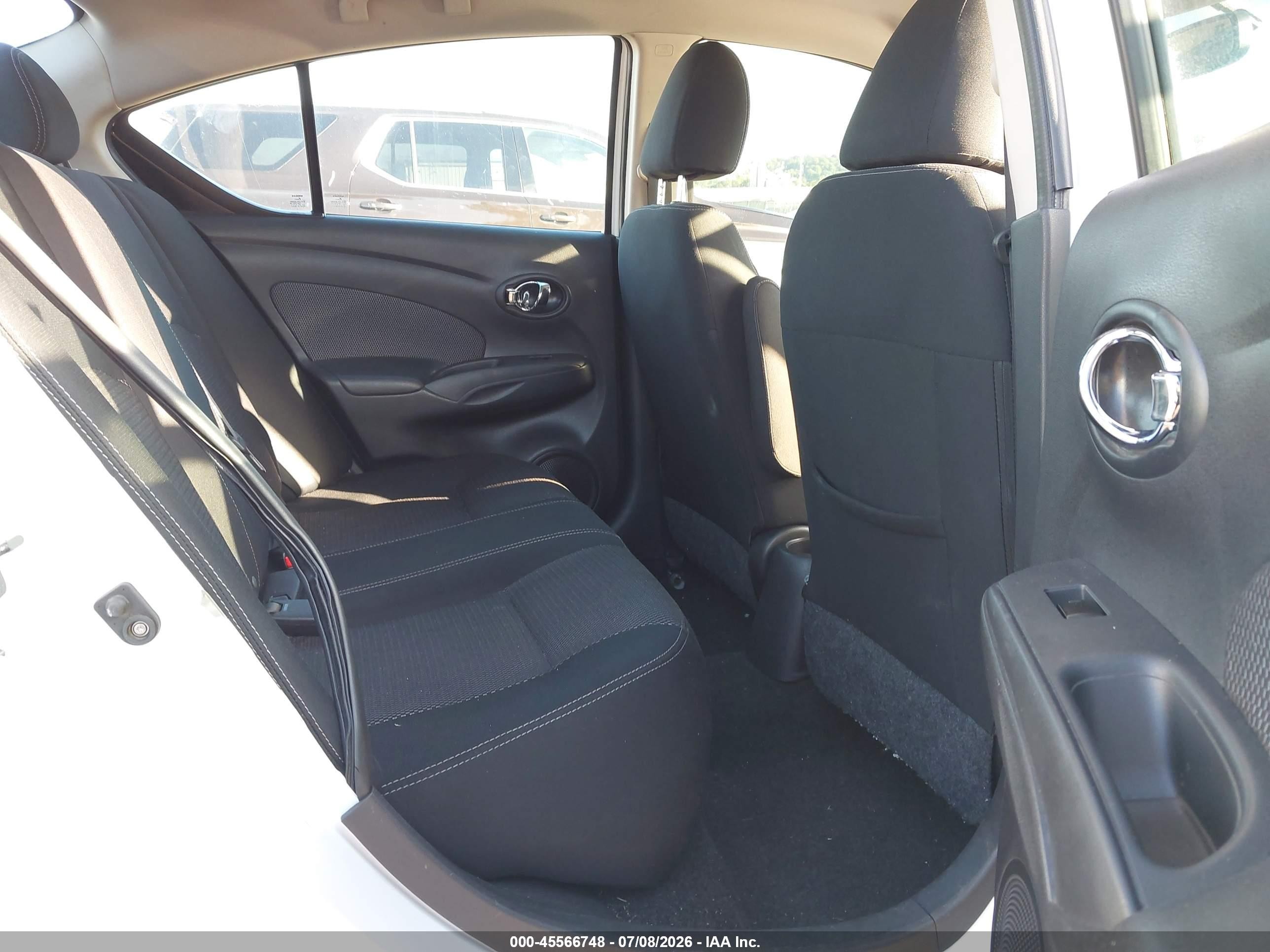 2014 Nissan Versa 1.6 Sv White vin: 3N1CN7AP6EL850635