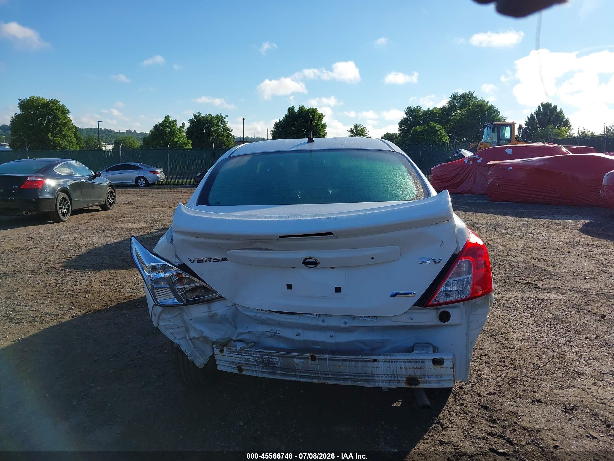 2014 Nissan Versa 1.6 Sv White vin: 3N1CN7AP6EL850635