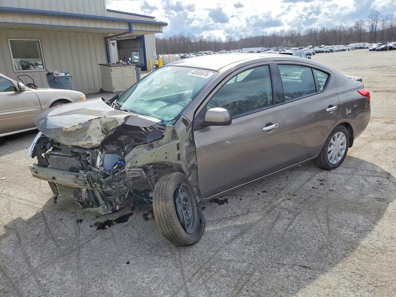 2014 Nissan Versa 1.6 Sv Gray vin: 3N1CN7AP6EL852658