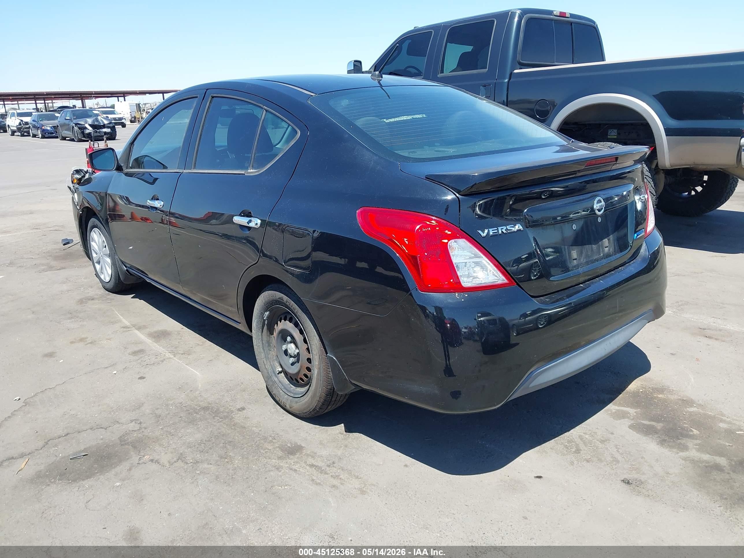 2015 Nissan Versa 1.6 Sv Черный vin: 3N1CN7AP6FL811335