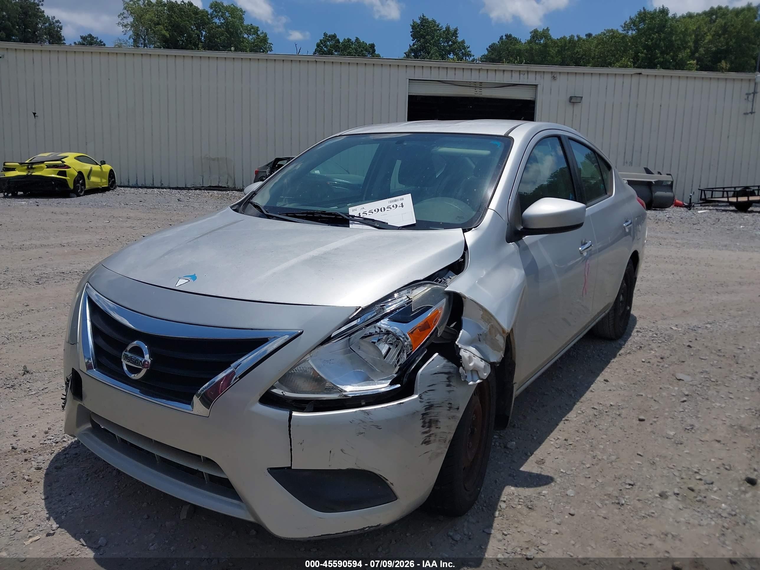 2015 Nissan Versa 1.6 Sv Серебряный vin: 3N1CN7AP6FL825641