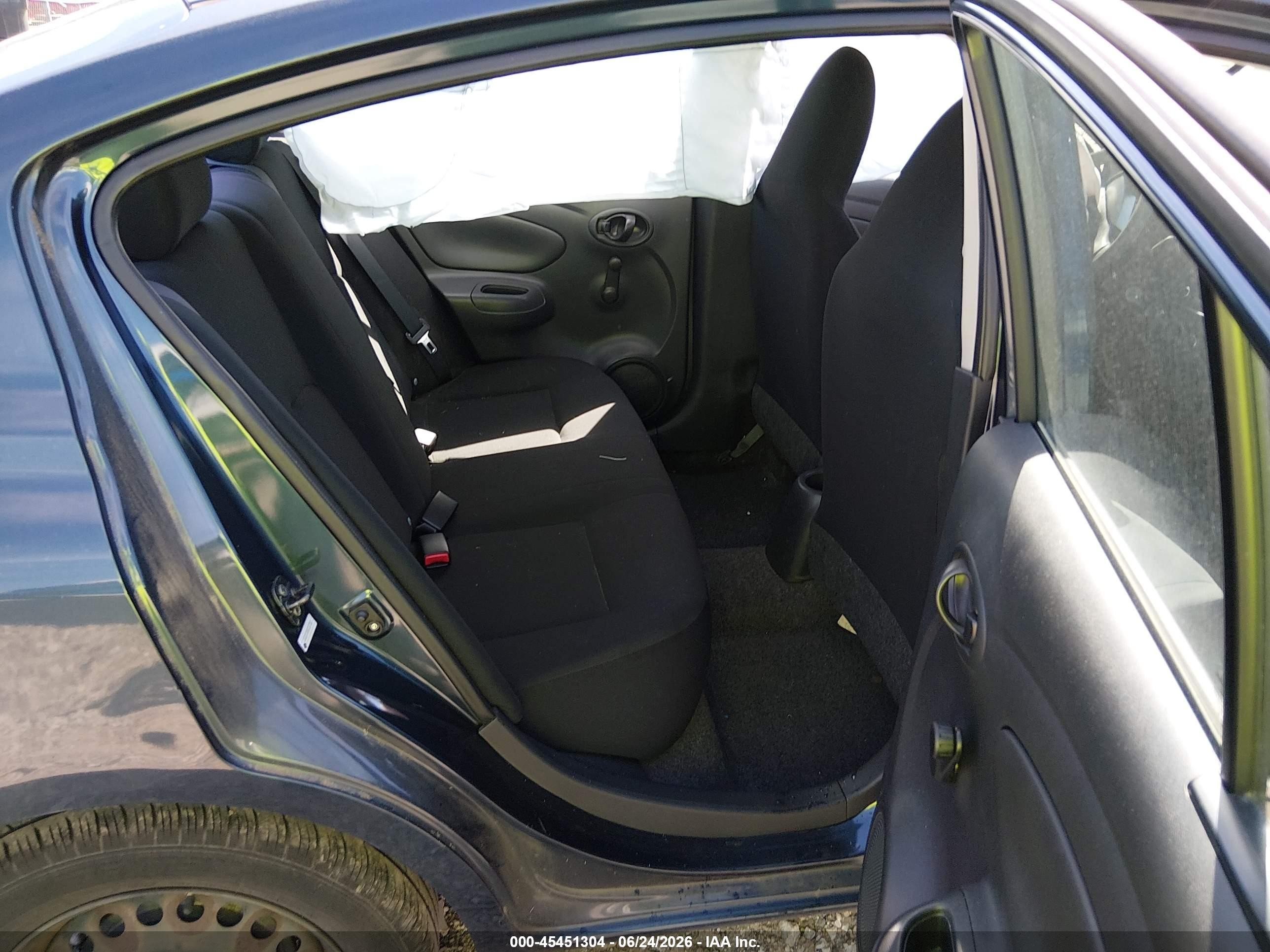 2015 Nissan Versa 1.6 S Blue vin: 3N1CN7AP6FL827342
