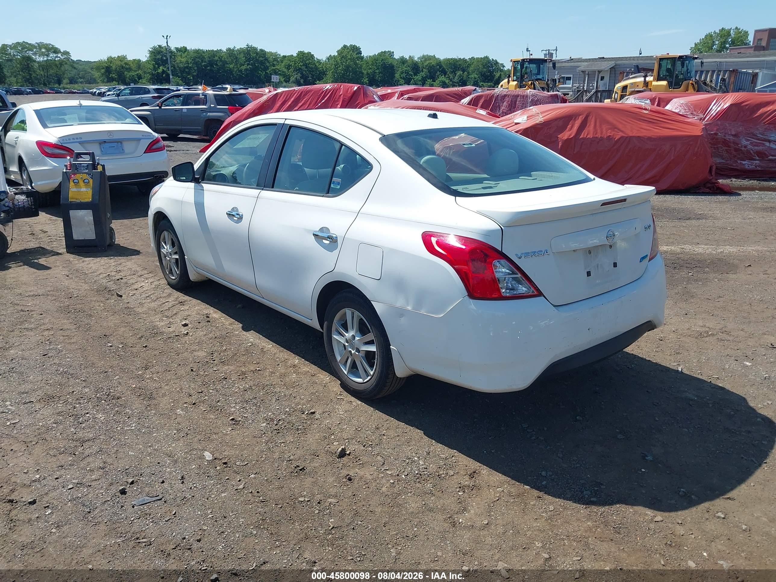 2015 Nissan Versa 1.6 Sv White vin: 3N1CN7AP6FL833948