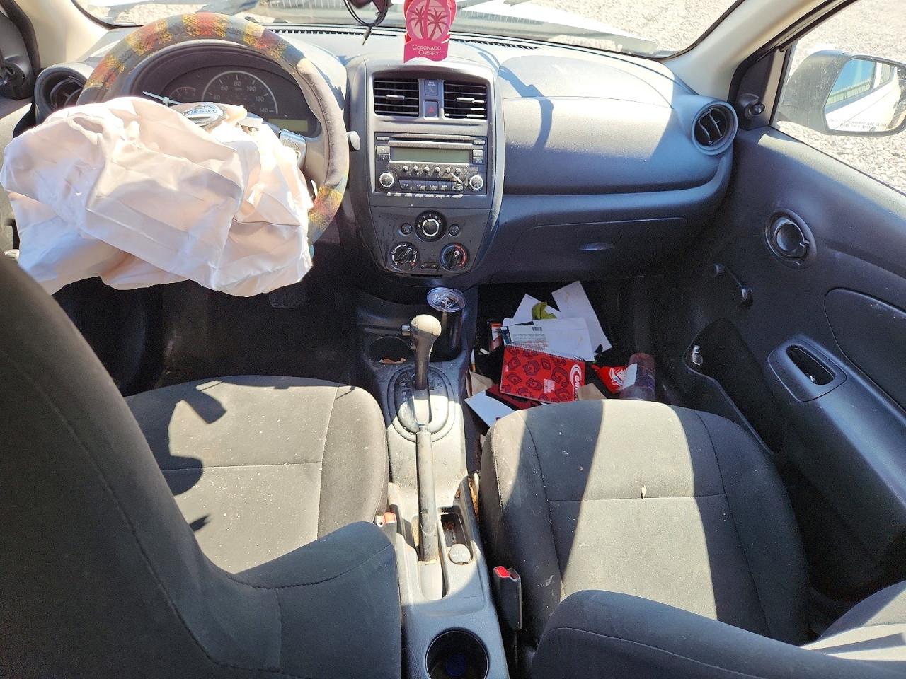 2015 Nissan Versa 1.6 S Plus White vin: 3N1CN7AP6FL839412