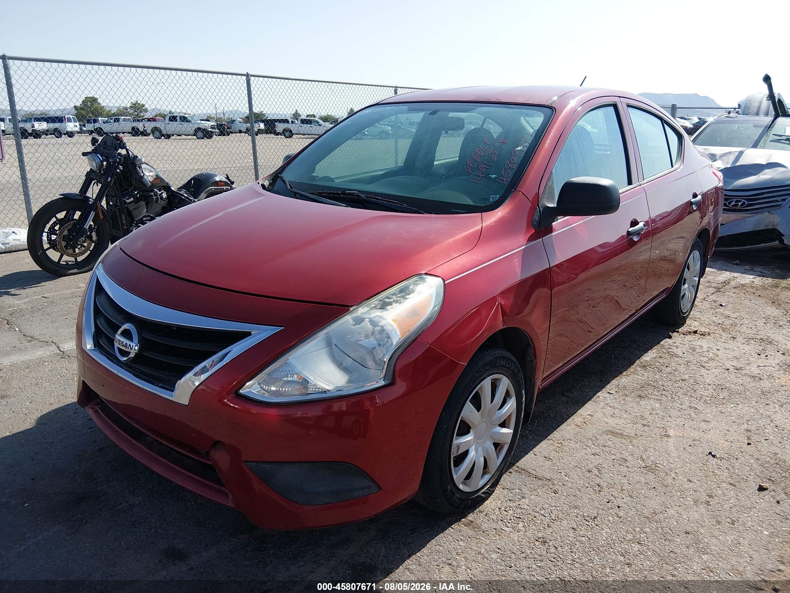 2015 Nissan Versa 1.6 S+ Burgundy vin: 3N1CN7AP6FL885970