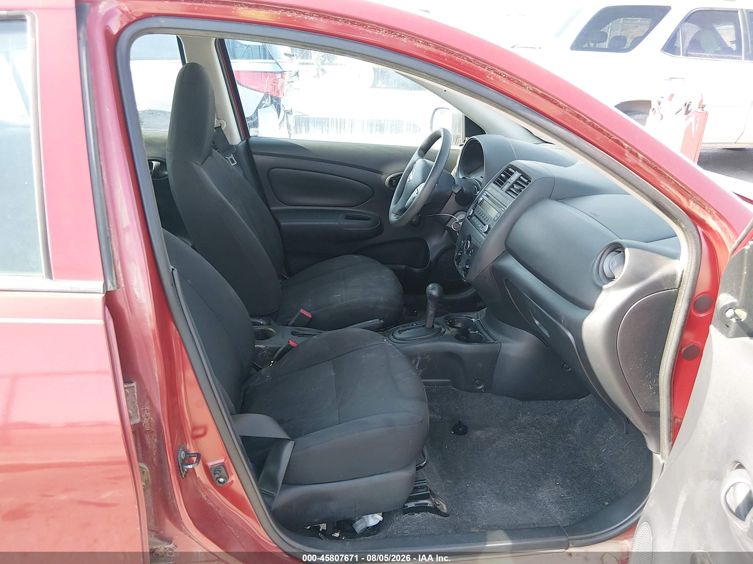 2015 Nissan Versa 1.6 S+ Burgundy vin: 3N1CN7AP6FL885970