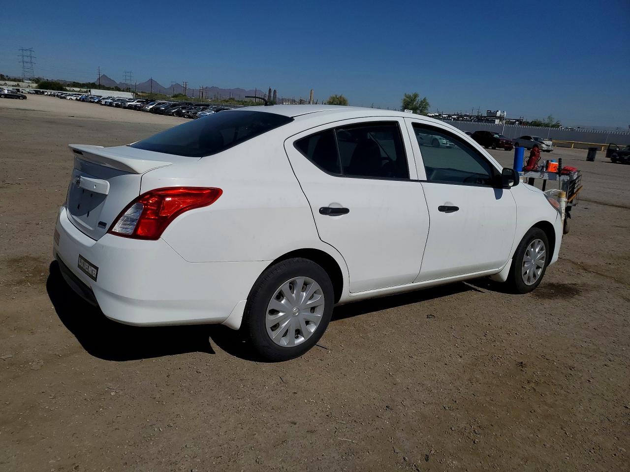 2015 Nissan Versa 1.6 S Plus White vin: 3N1CN7AP6FL890568