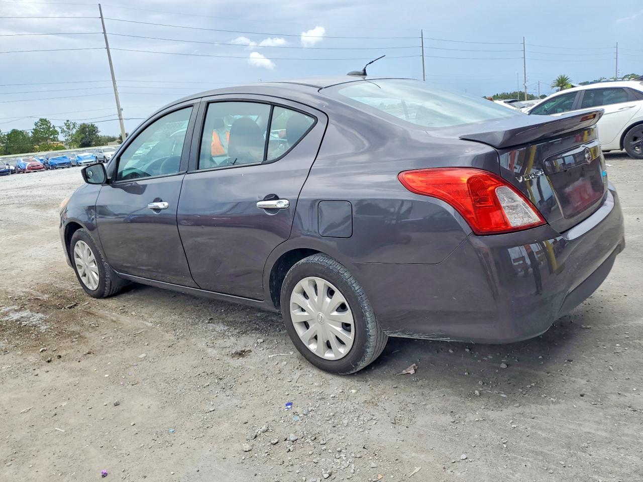 2015 Nissan Versa 1.6 Sv Gray vin: 3N1CN7AP6FL897682
