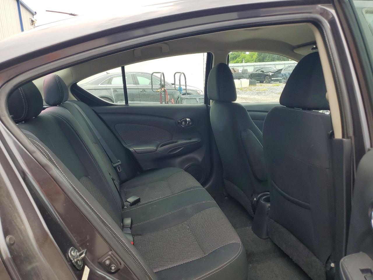 2015 Nissan Versa 1.6 Sv Gray vin: 3N1CN7AP6FL897682