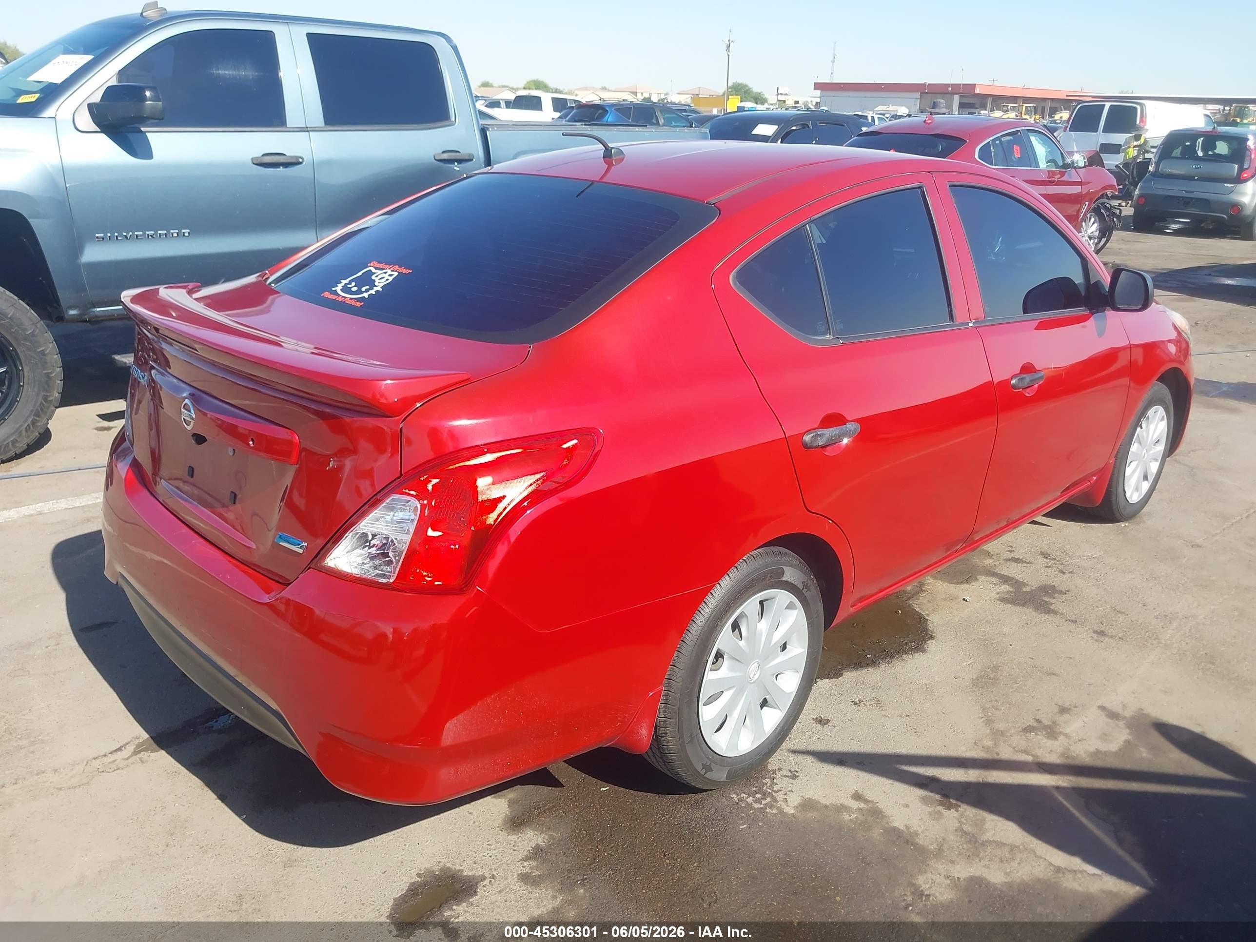 2015 Nissan Versa 1.6 S+ Красный vin: 3N1CN7AP6FL905084