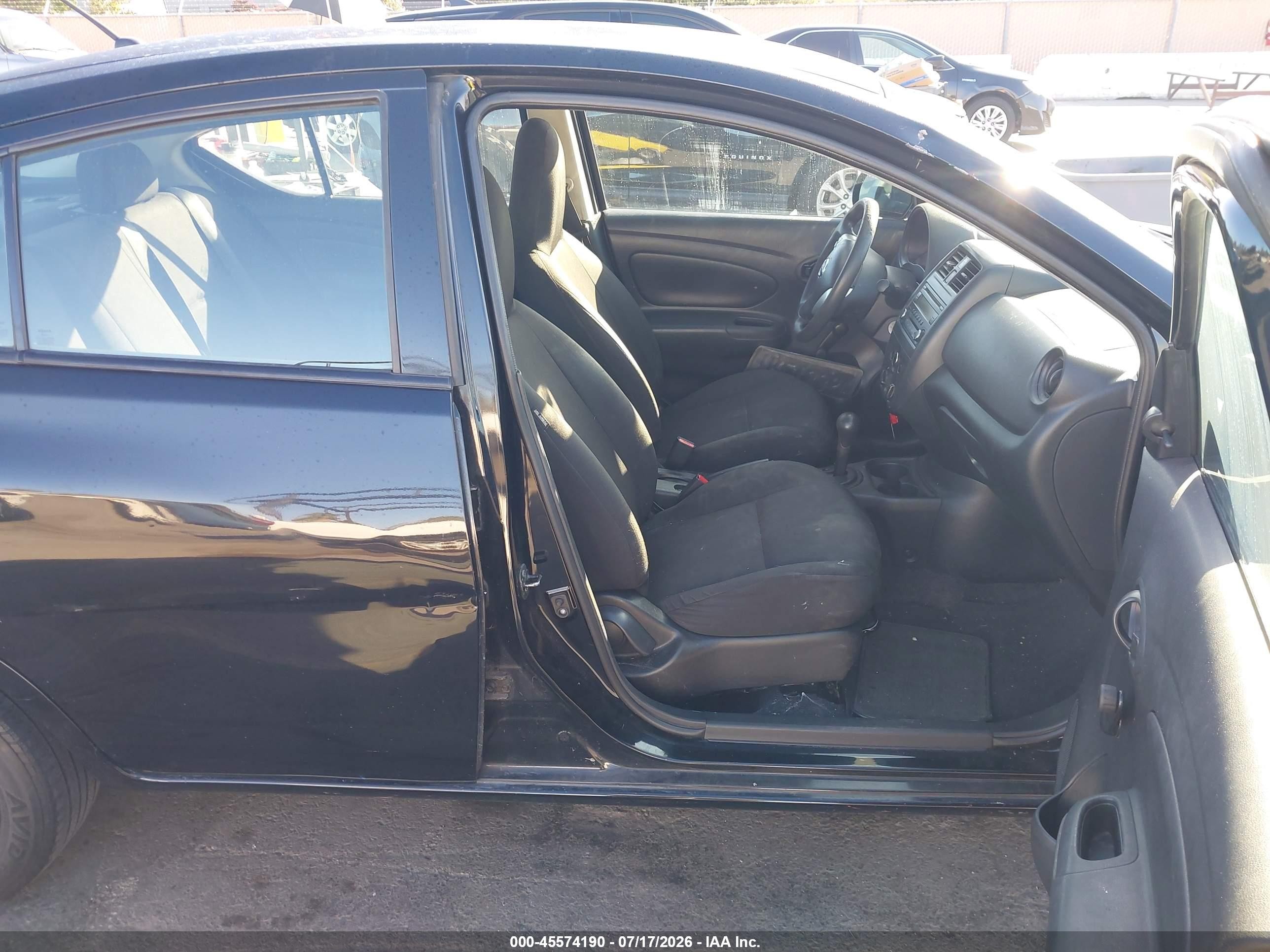 2015 Nissan Versa 1.6 S Black vin: 3N1CN7AP6FL907708