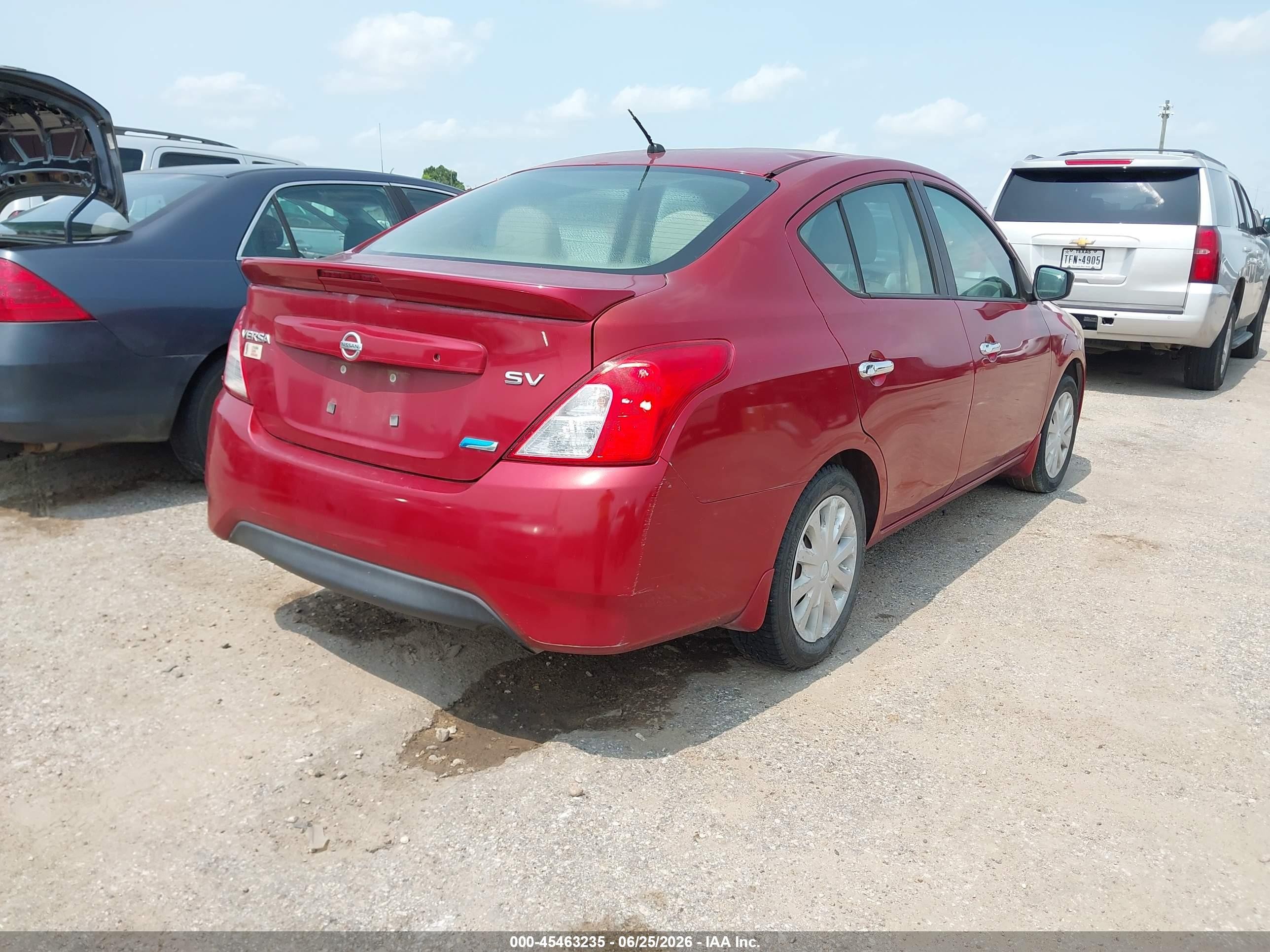 2015 Nissan Versa 1.6 Sv Burgundy vin: 3N1CN7AP6FL930728