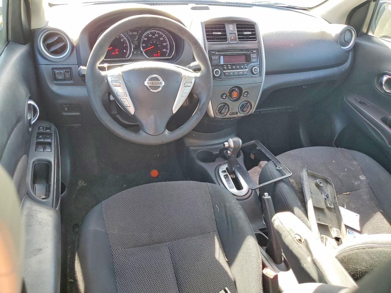 2015 Nissan Versa 1.6 Sv Silver vin: 3N1CN7AP6FL940868