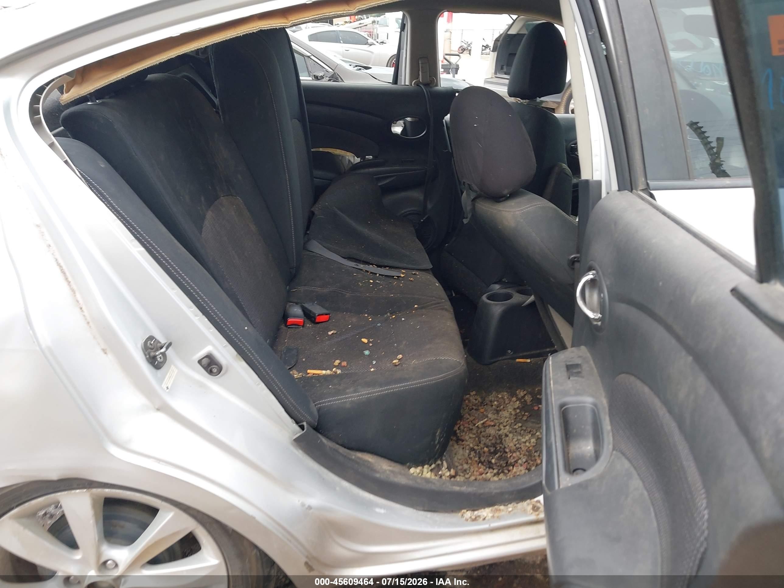2015 Nissan Versa 1.6 Sl Silver vin: 3N1CN7AP6FL943530