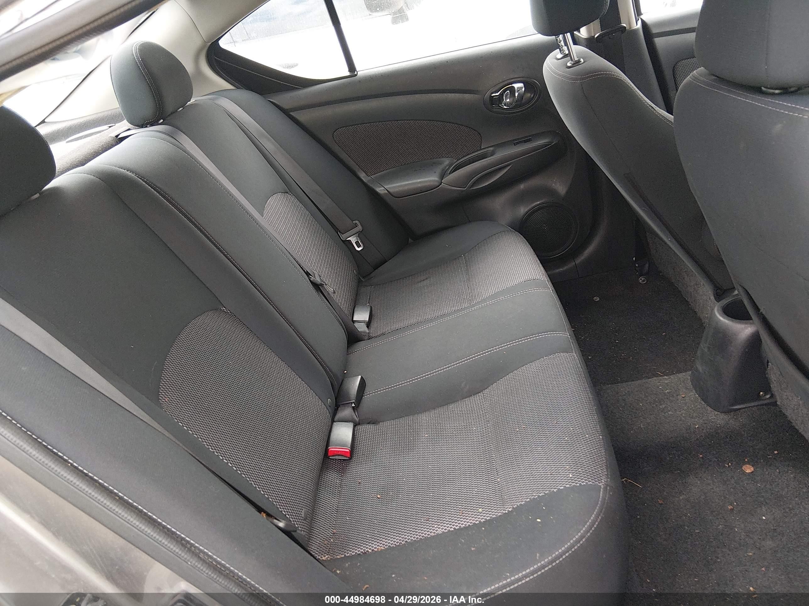 2015 Nissan Versa 1.6 Sv Champagne vin: 3N1CN7AP6FL951272