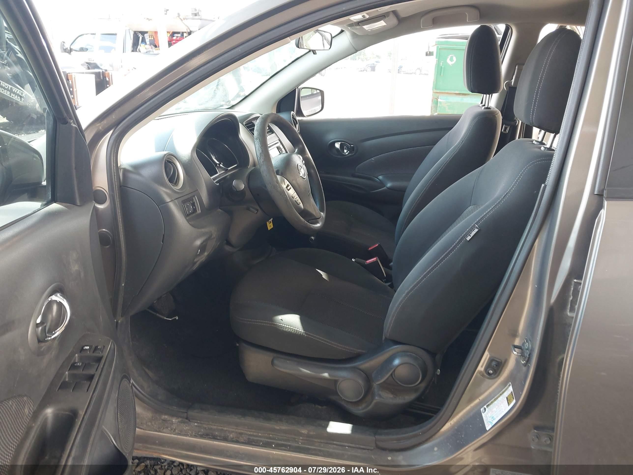 2015 Nissan Versa 1.6 Sv Brown vin: 3N1CN7AP6FL954849