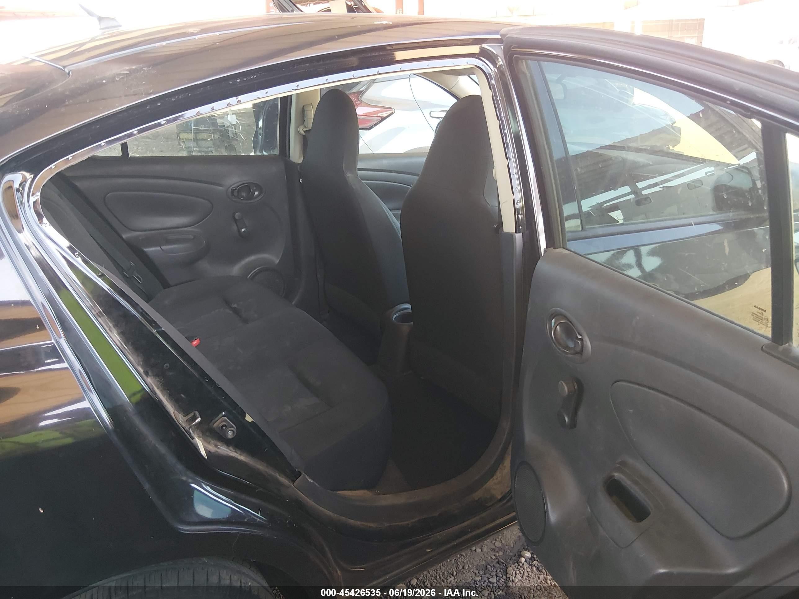 2015 Nissan Versa 1.6 S Black vin: 3N1CN7AP6FL957508