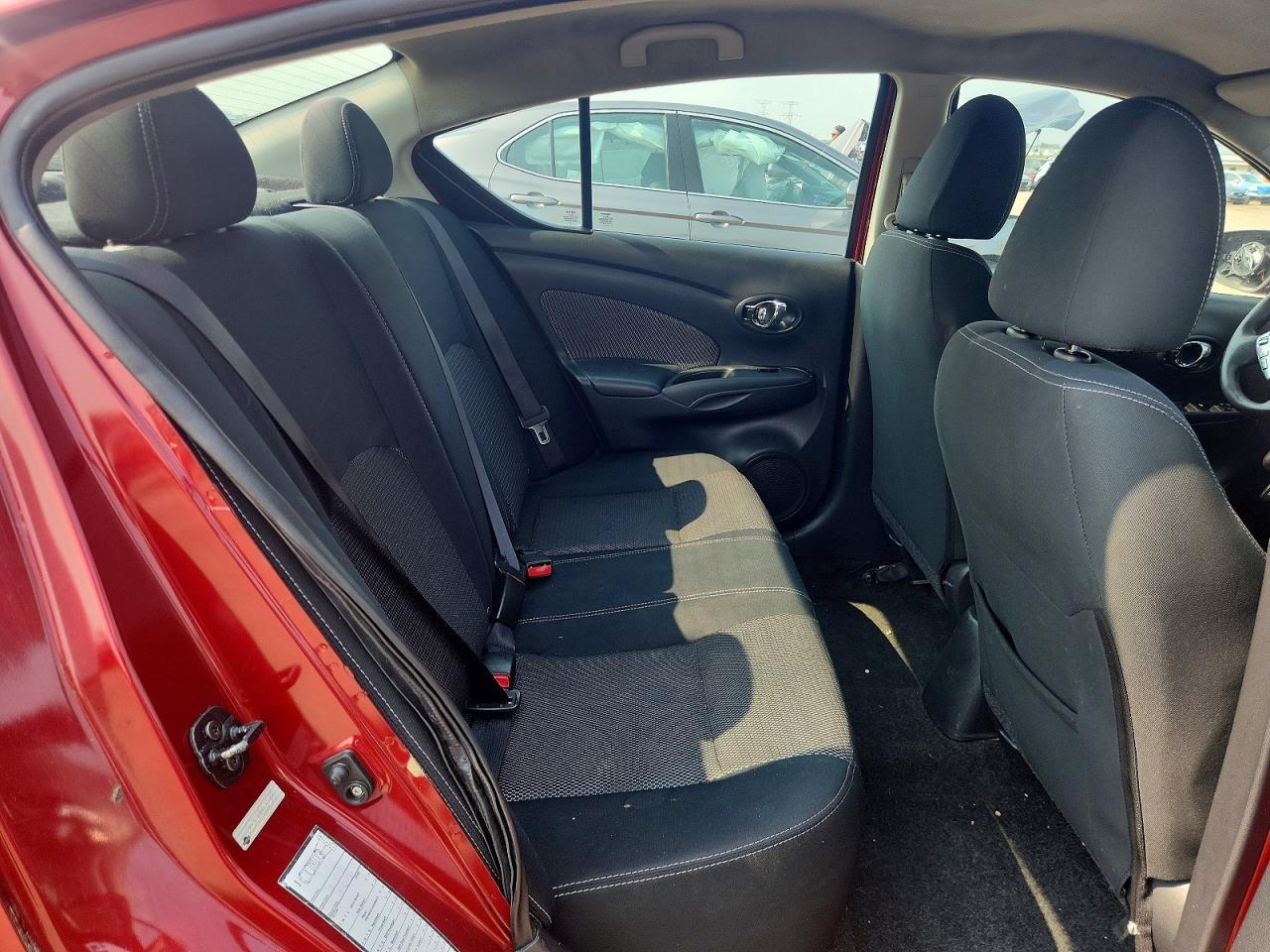 2016 Nissan Versa 1.6 Sv Red vin: 3N1CN7AP6GL871679