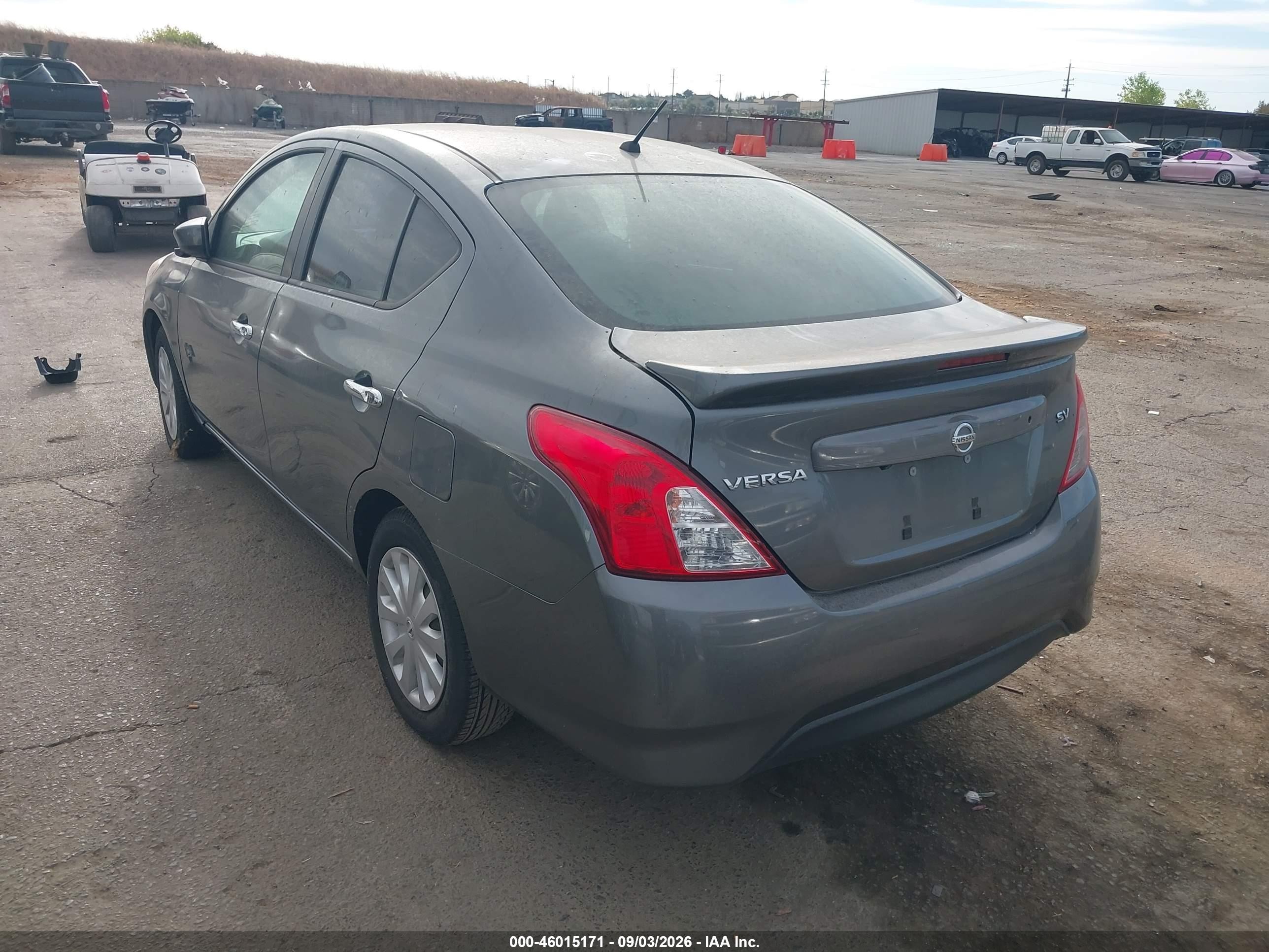 2019 Nissan Versa 1.6 Sv Gray vin: 3N1CN7AP6KL820773