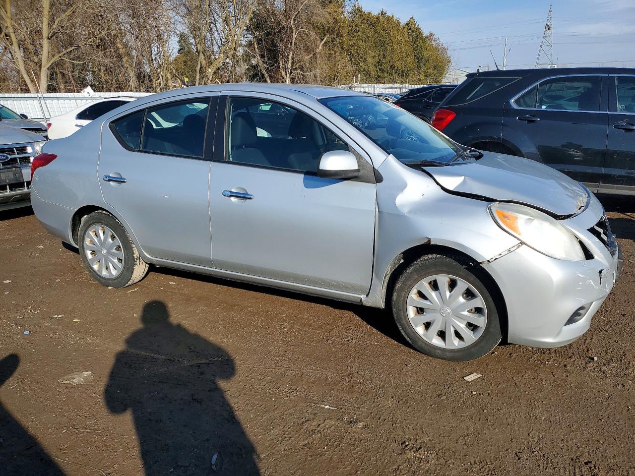 2012 Nissan Versa 1.6 S Серебряный vin: 3N1CN7AP7CL800615