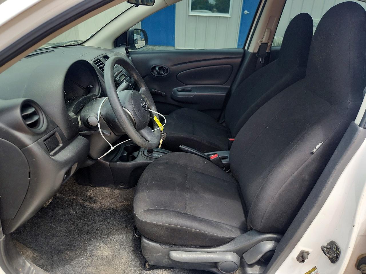 2012 Nissan Versa 1.6 S White vin: 3N1CN7AP7CL831184