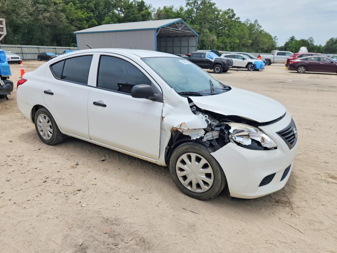 2012 Nissan Versa 1.6 S White vin: 3N1CN7AP7CL831184