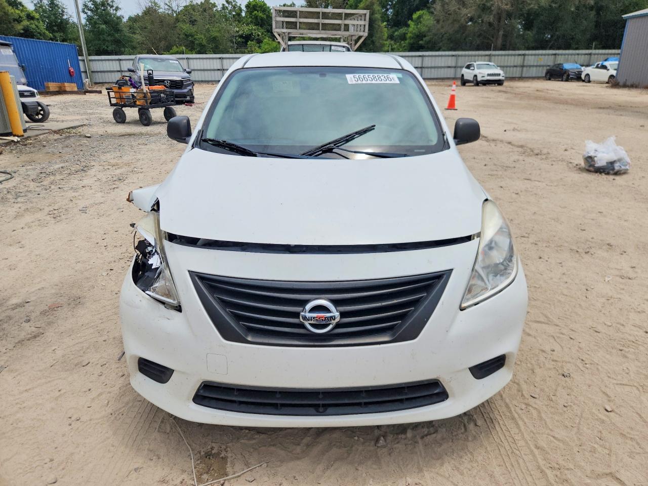 2012 Nissan Versa 1.6 S White vin: 3N1CN7AP7CL831184