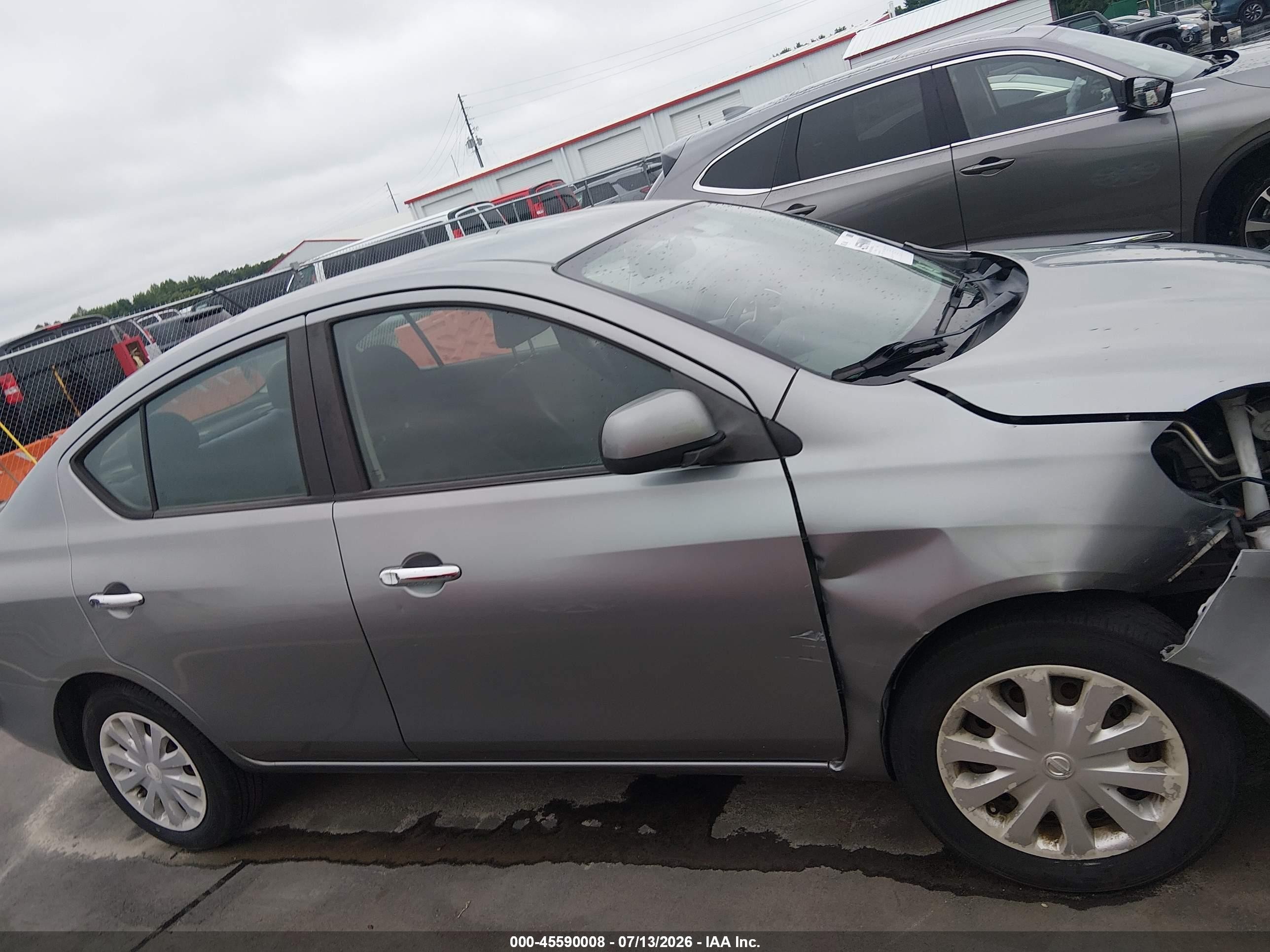 2012 Nissan Versa 1.6 Sv Silver vin: 3N1CN7AP7CL844131