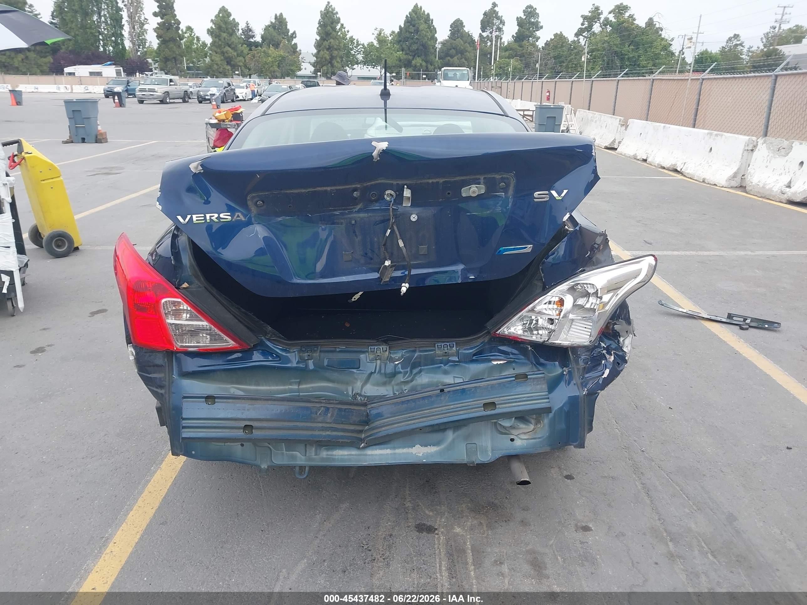 2012 Nissan Versa 1.6 Sv Blue vin: 3N1CN7AP7CL855274
