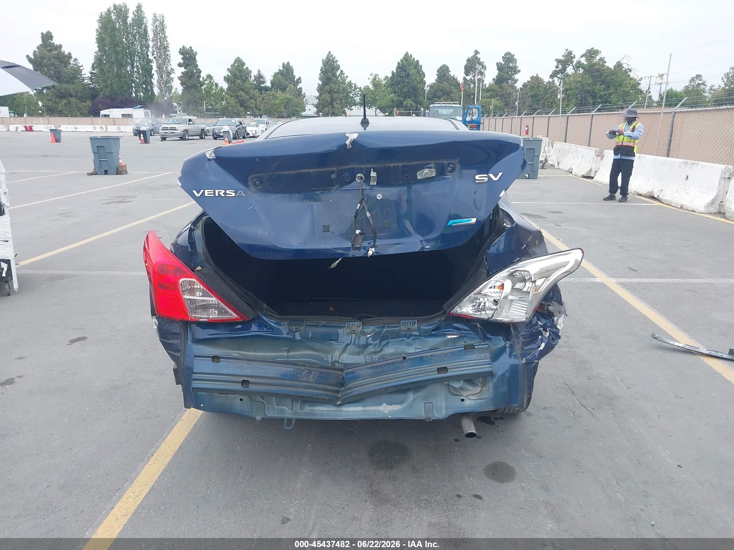 2012 Nissan Versa 1.6 Sv Blue vin: 3N1CN7AP7CL855274