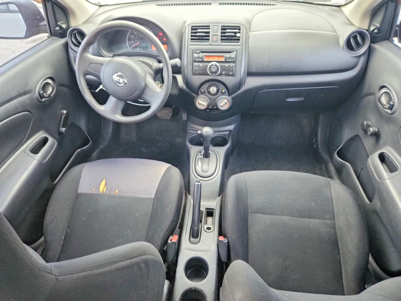 2012 Nissan Versa 1.6 S Белый vin: 3N1CN7AP7CL861642