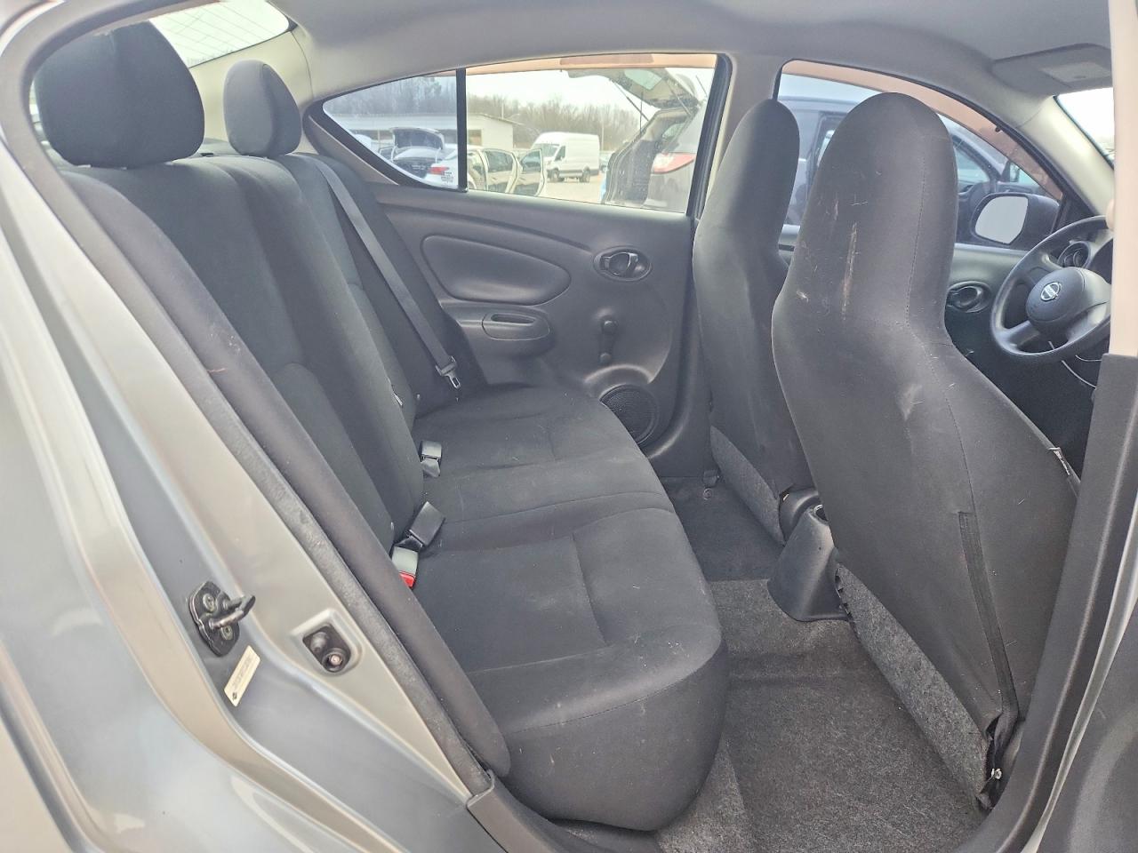 2012 Nissan Versa 1.6 S Белый vin: 3N1CN7AP7CL861642