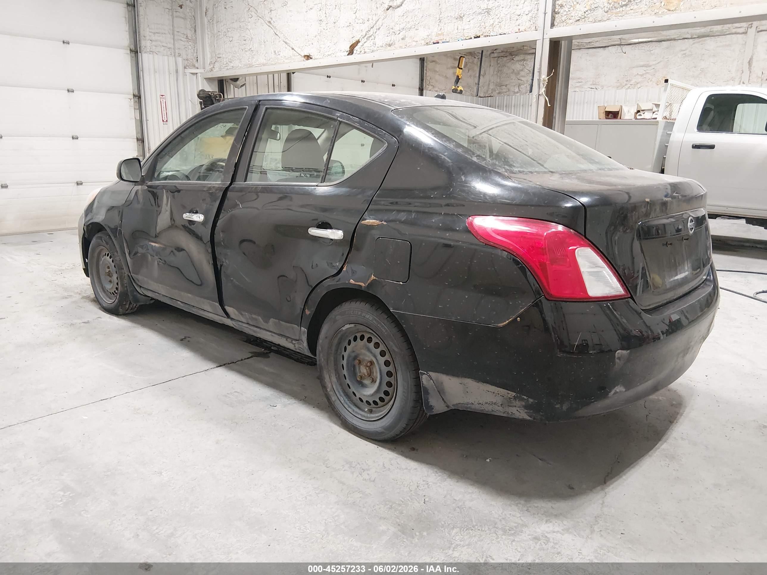 2012 Nissan Versa 1.6 Sv Black vin: 3N1CN7AP7CL894205