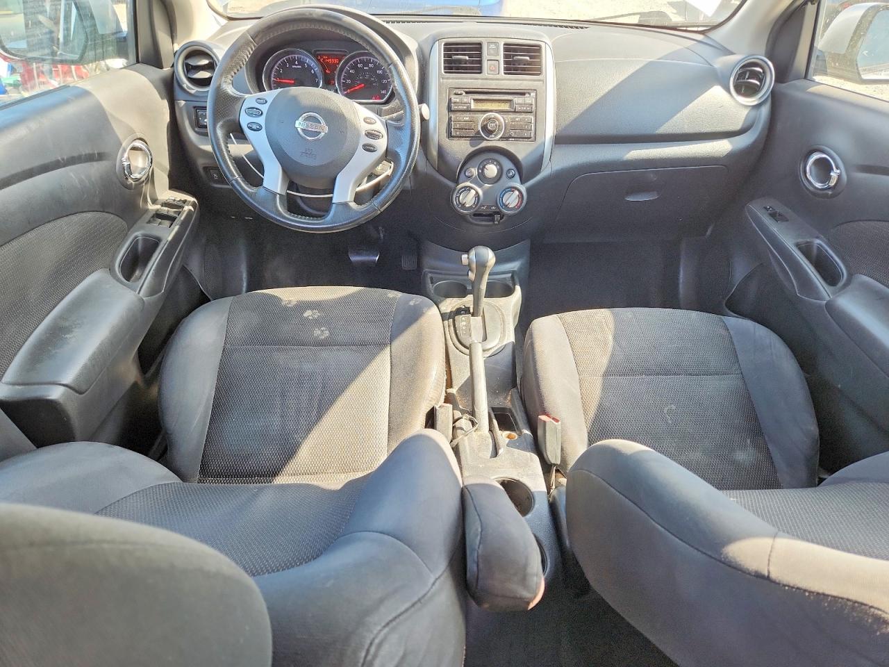 2013 Nissan Versa 1.6 S Silver vin: 3N1CN7AP7DL848701