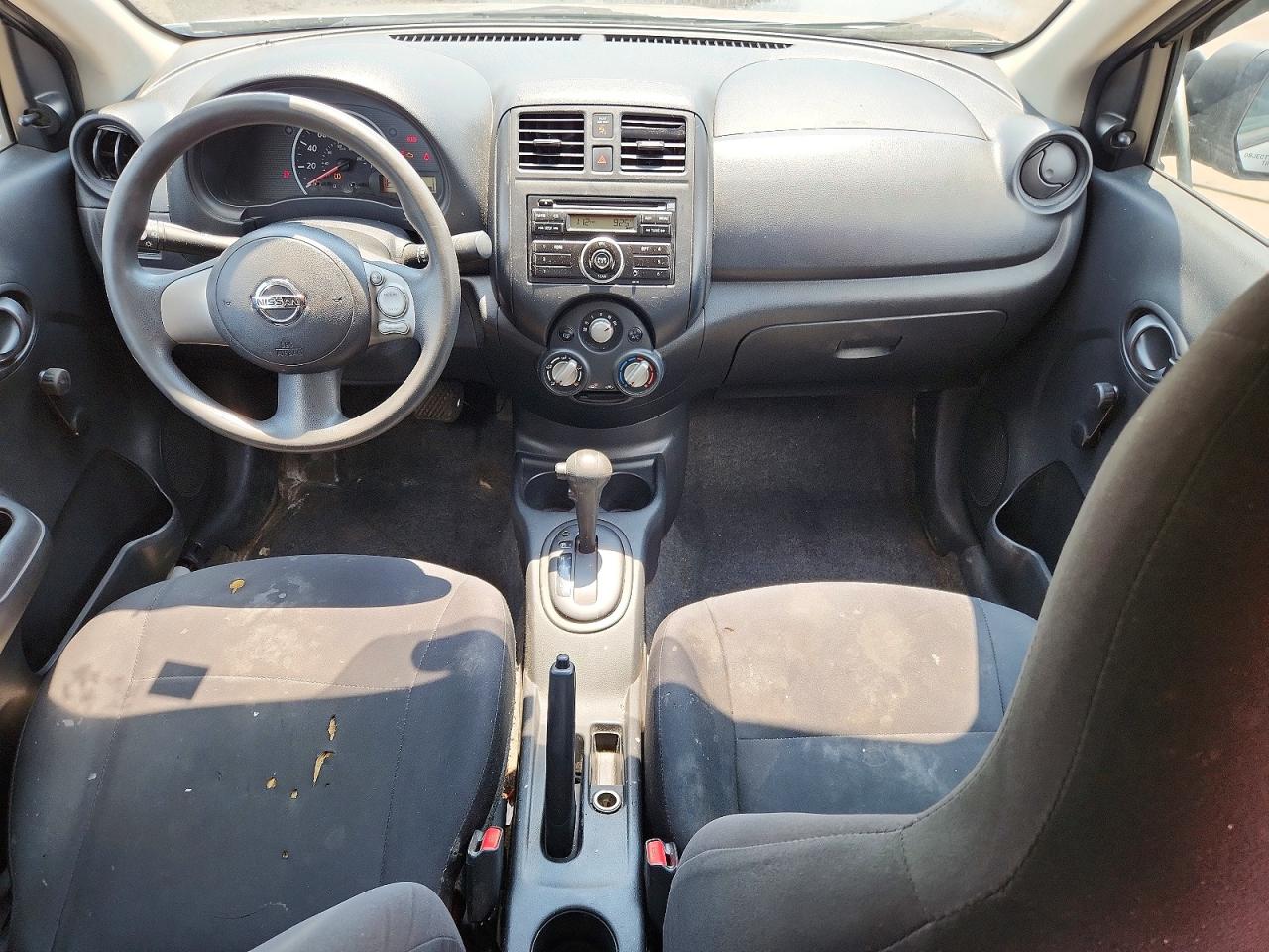 2013 Nissan Versa 1.6 S Silver vin: 3N1CN7AP7DL854238