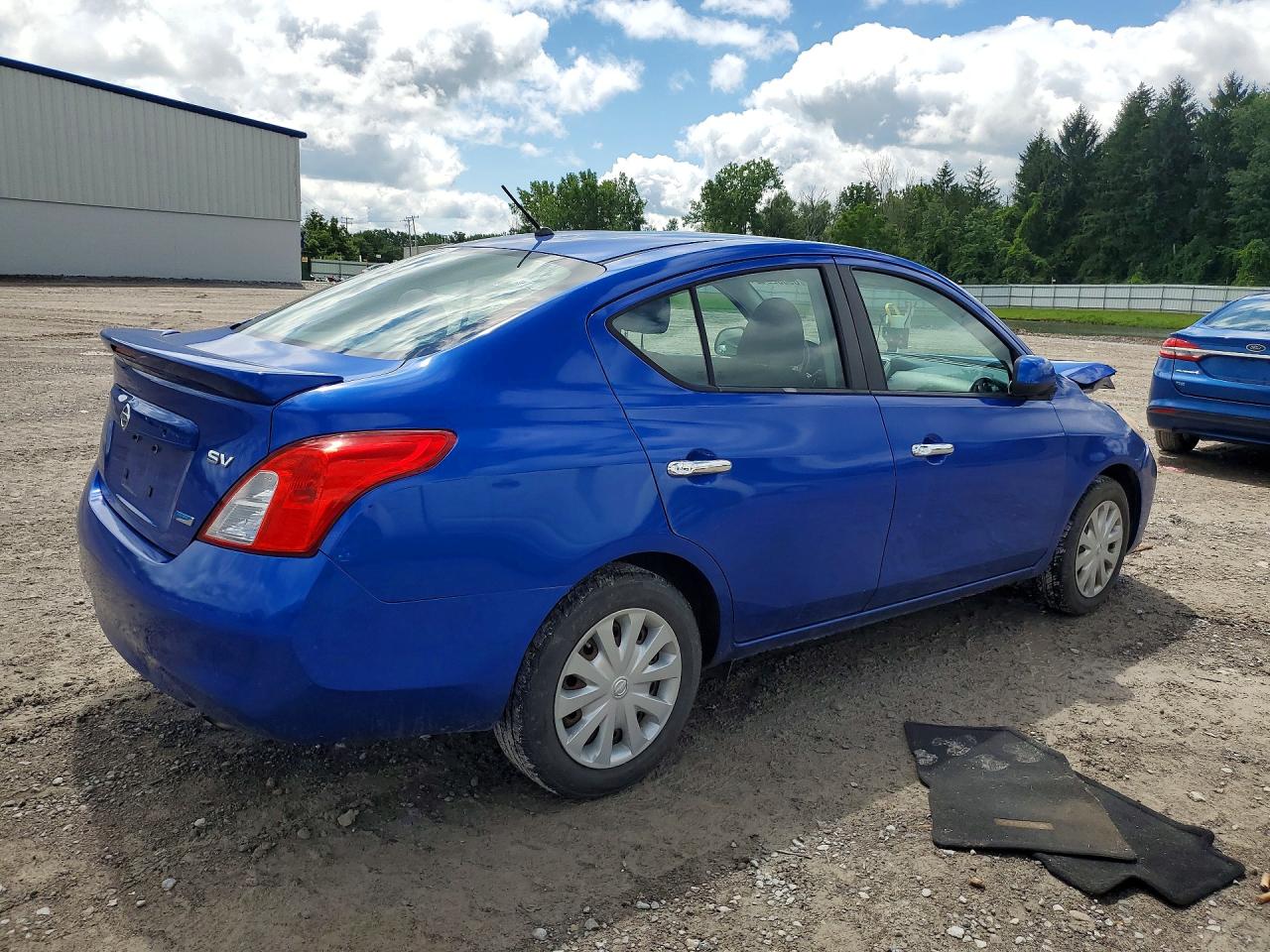2013 Nissan Versa 1.6 S Blue vin: 3N1CN7AP7DL860671