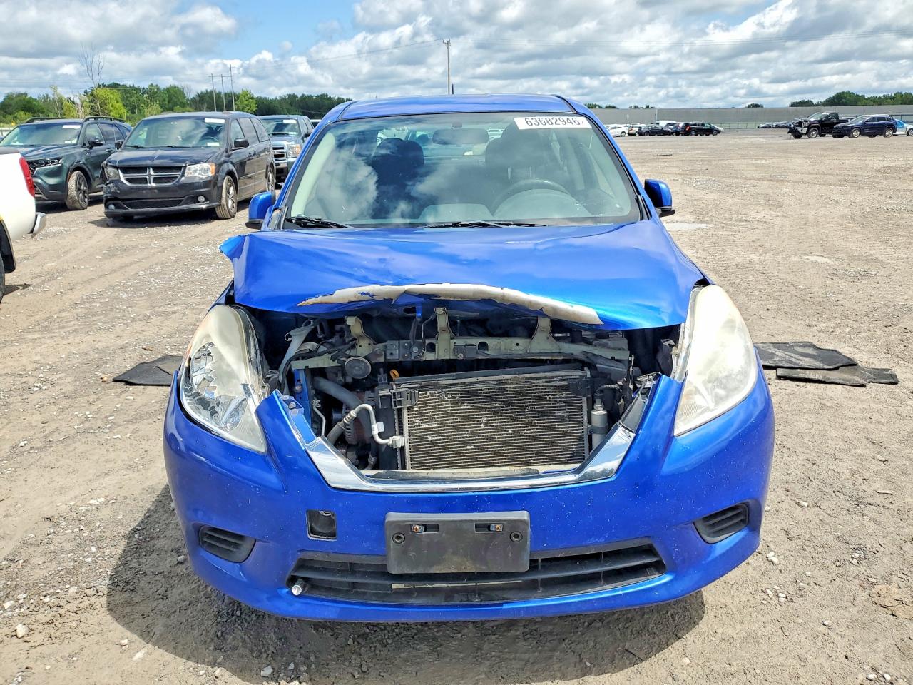 2013 Nissan Versa 1.6 S Blue vin: 3N1CN7AP7DL860671