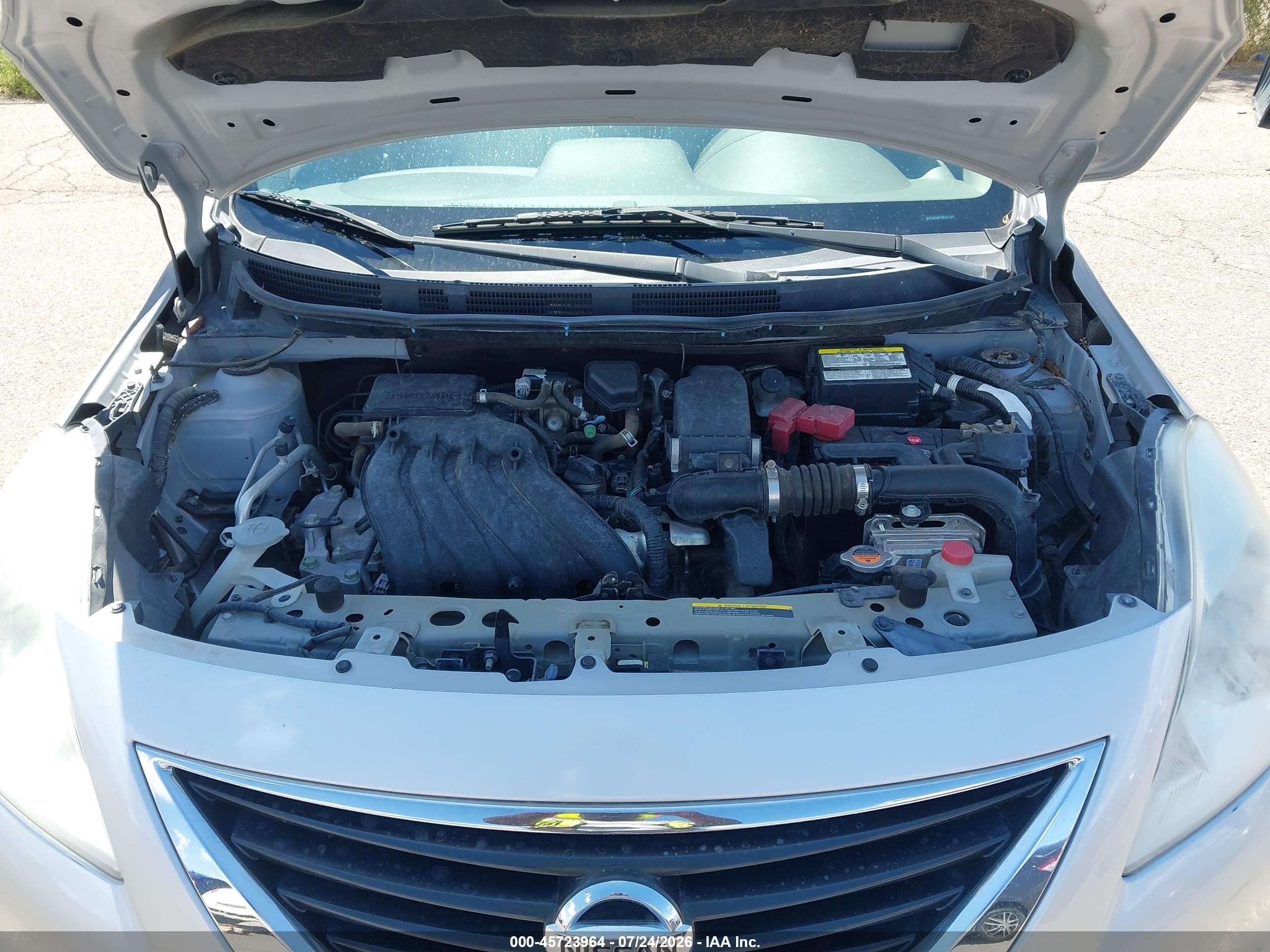 2013 Nissan Versa 1.6 Sv Серебряный vin: 3N1CN7AP7DL871346