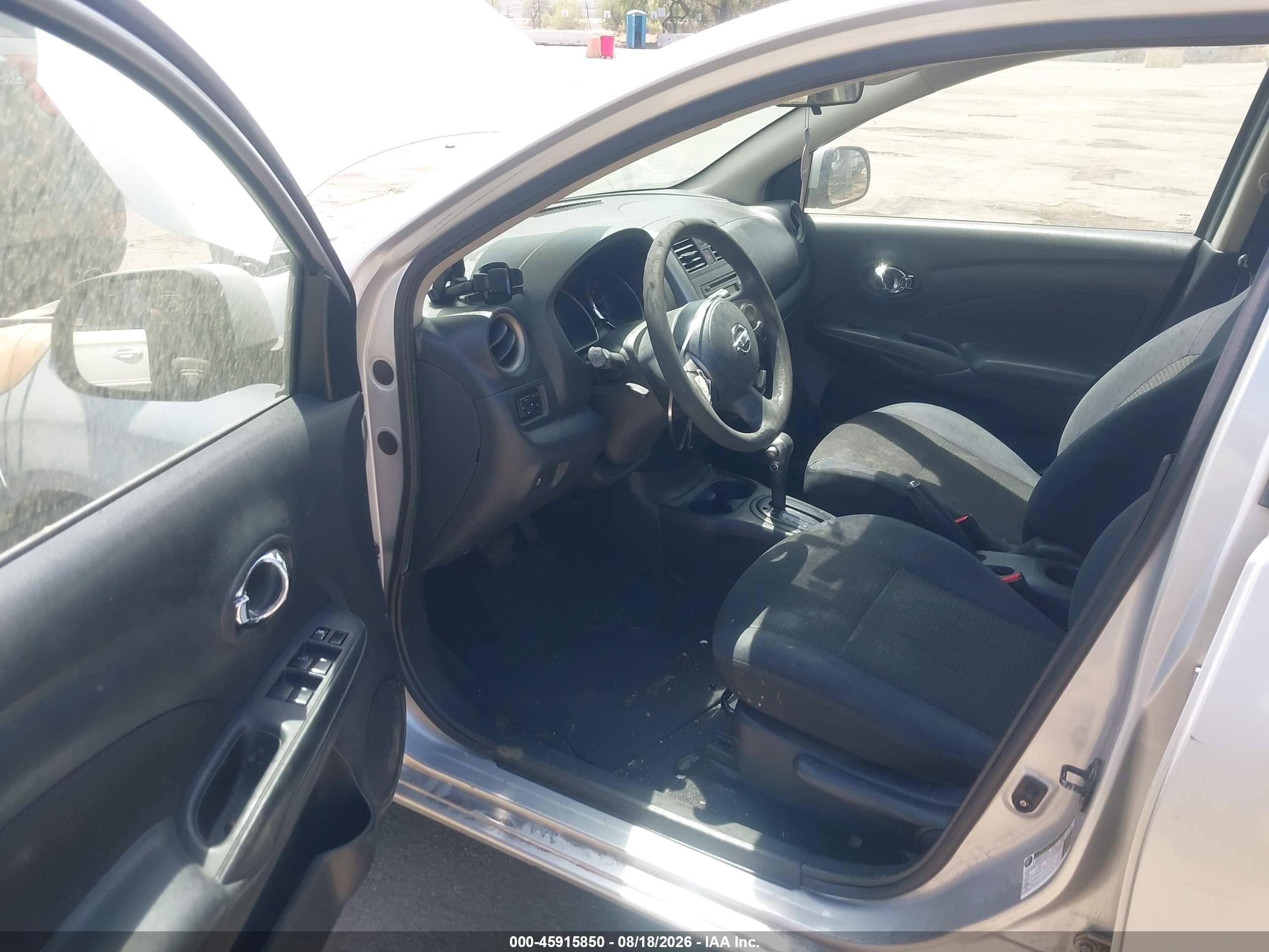 2013 Nissan Versa 1.6 Sv Silver vin: 3N1CN7AP7DL885649
