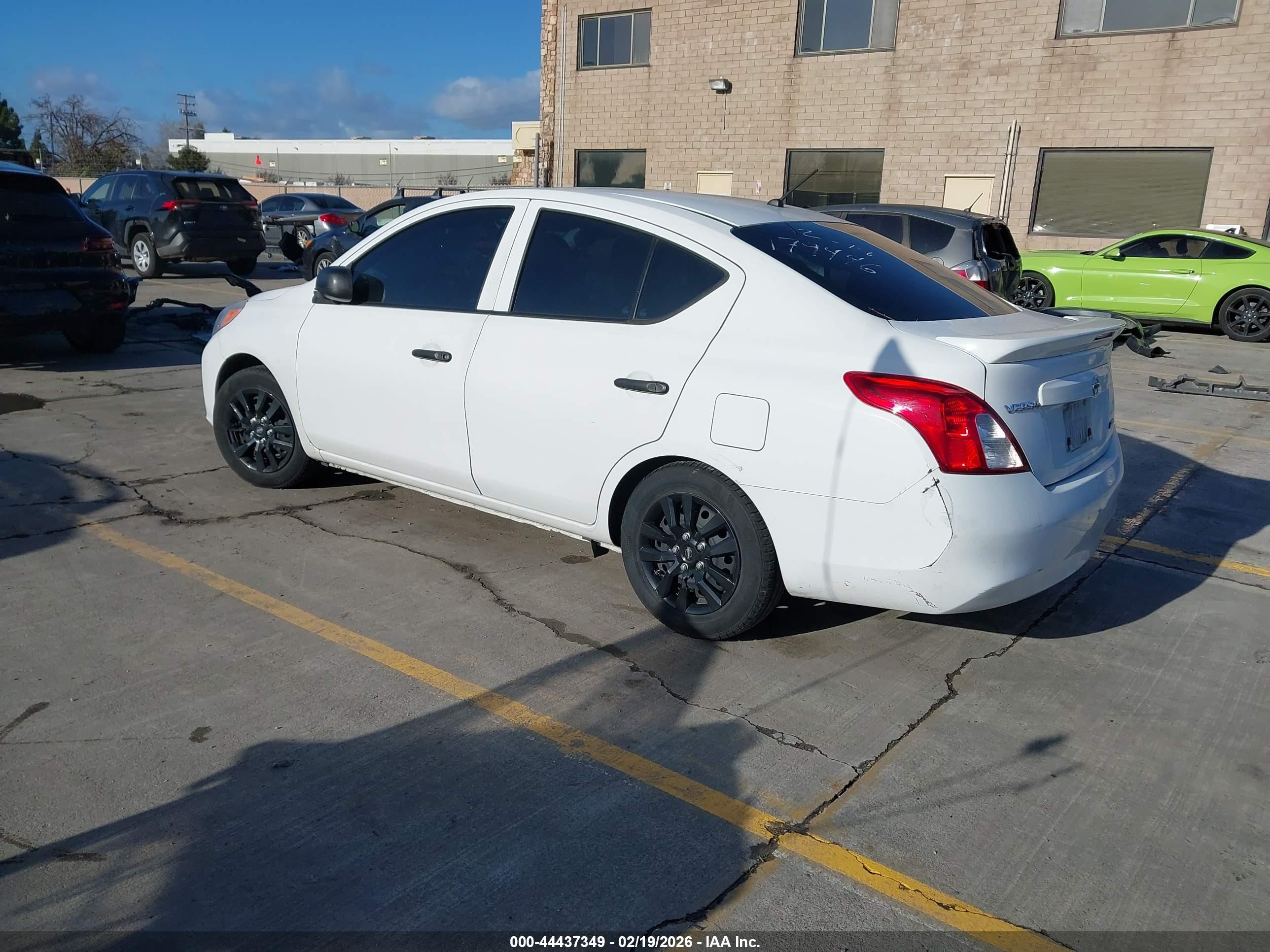 2014 Nissan Versa 1.6 S+ White vin: 3N1CN7AP7EL818602