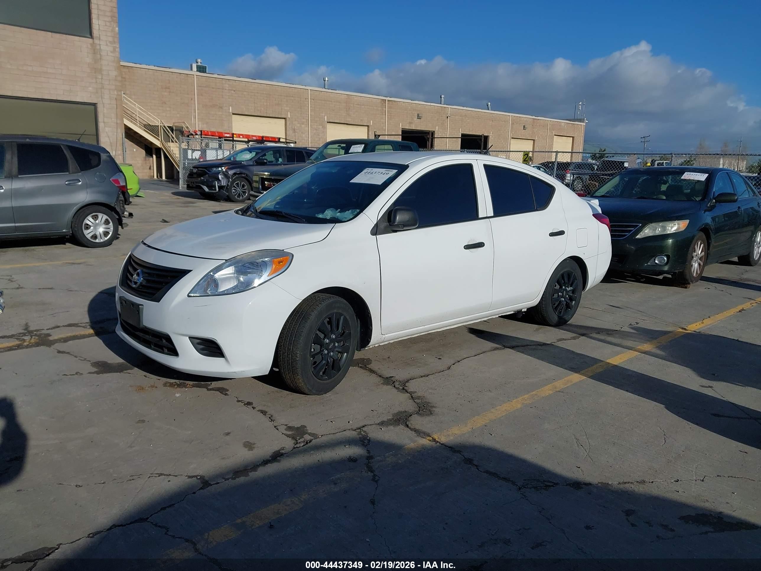 2014 Nissan Versa 1.6 S+ White vin: 3N1CN7AP7EL818602