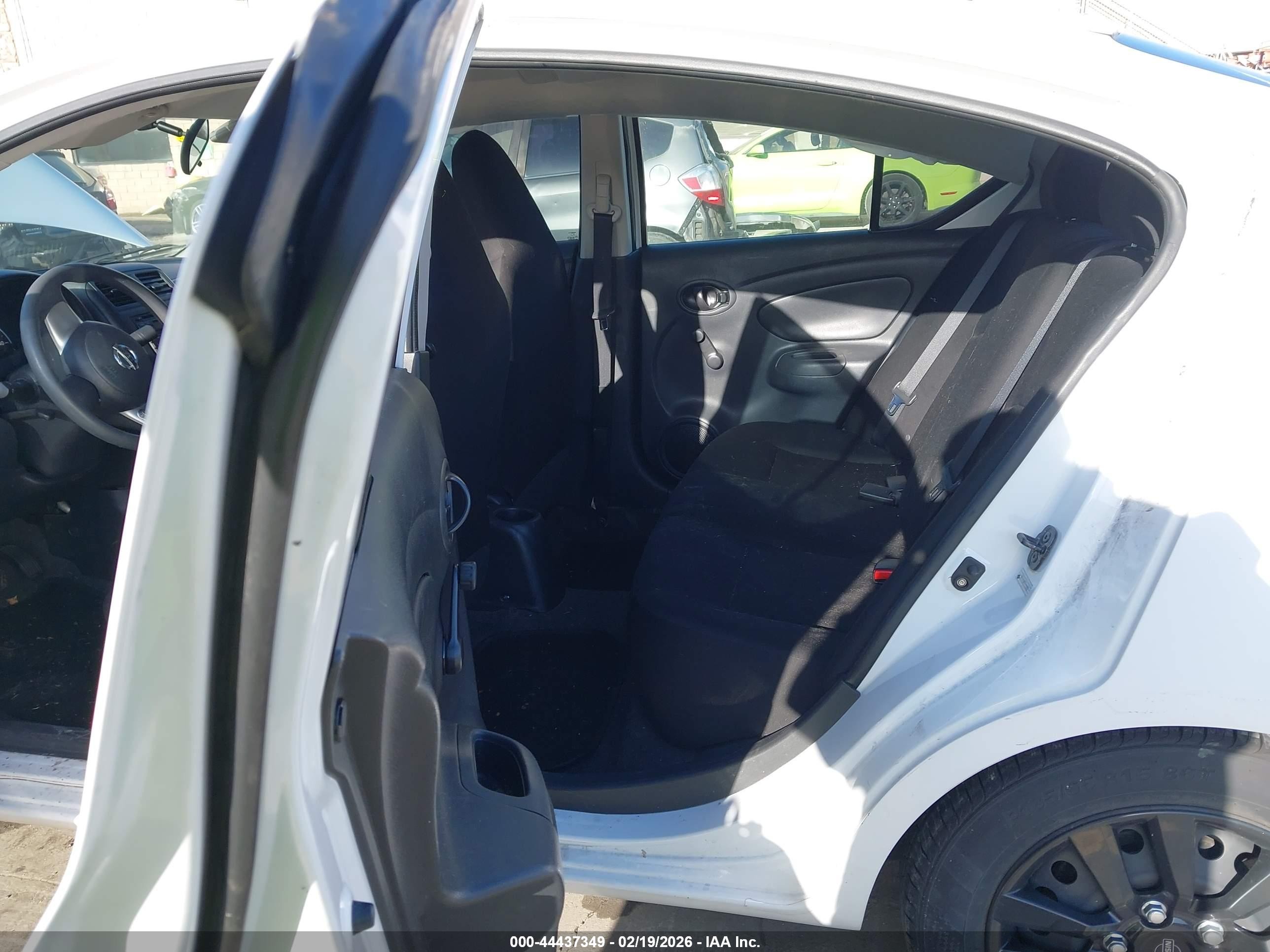 2014 Nissan Versa 1.6 S+ White vin: 3N1CN7AP7EL818602
