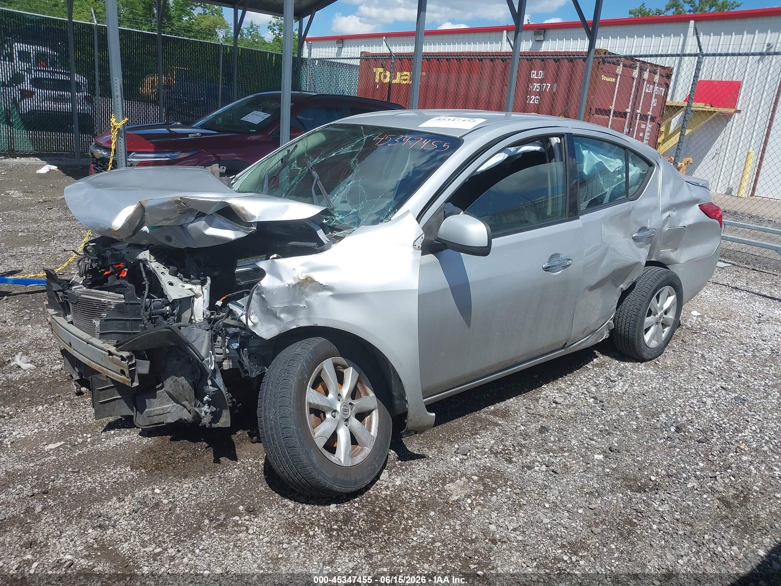 2014 Nissan Versa 1.6 Sv Silver vin: 3N1CN7AP7EL830457