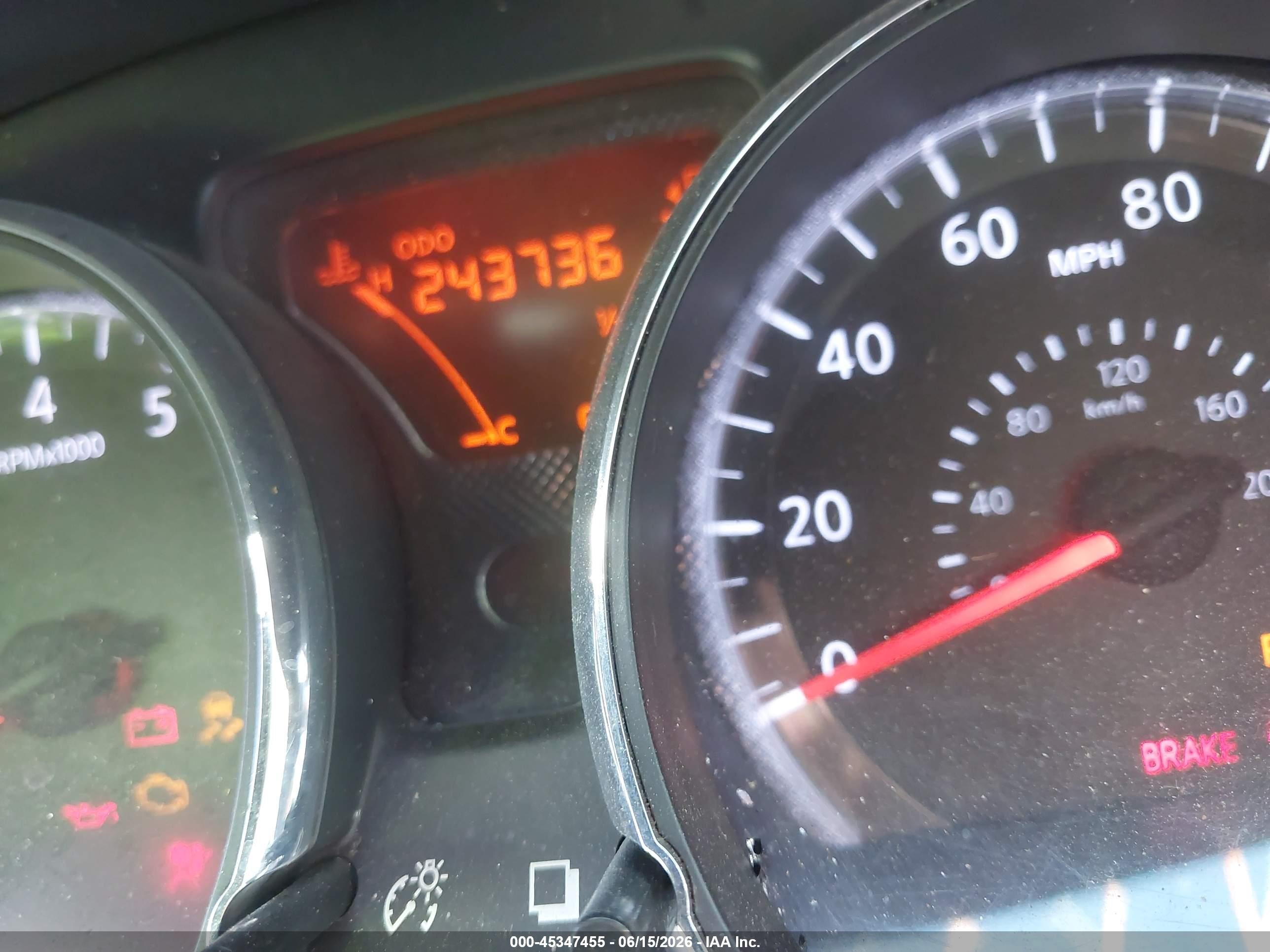 2014 Nissan Versa 1.6 Sv Silver vin: 3N1CN7AP7EL830457