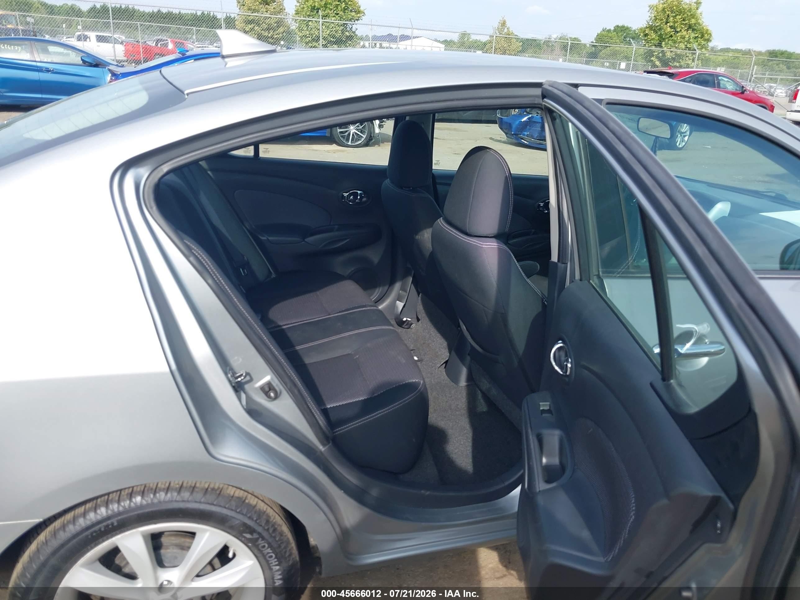2014 Nissan Versa 1.6 Sl Gray vin: 3N1CN7AP7EL836940