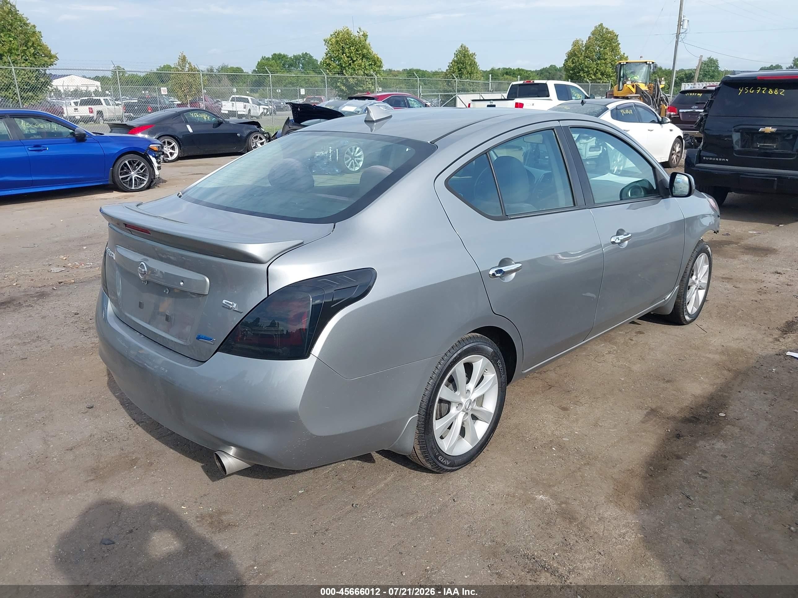 2014 Nissan Versa 1.6 Sl Gray vin: 3N1CN7AP7EL836940