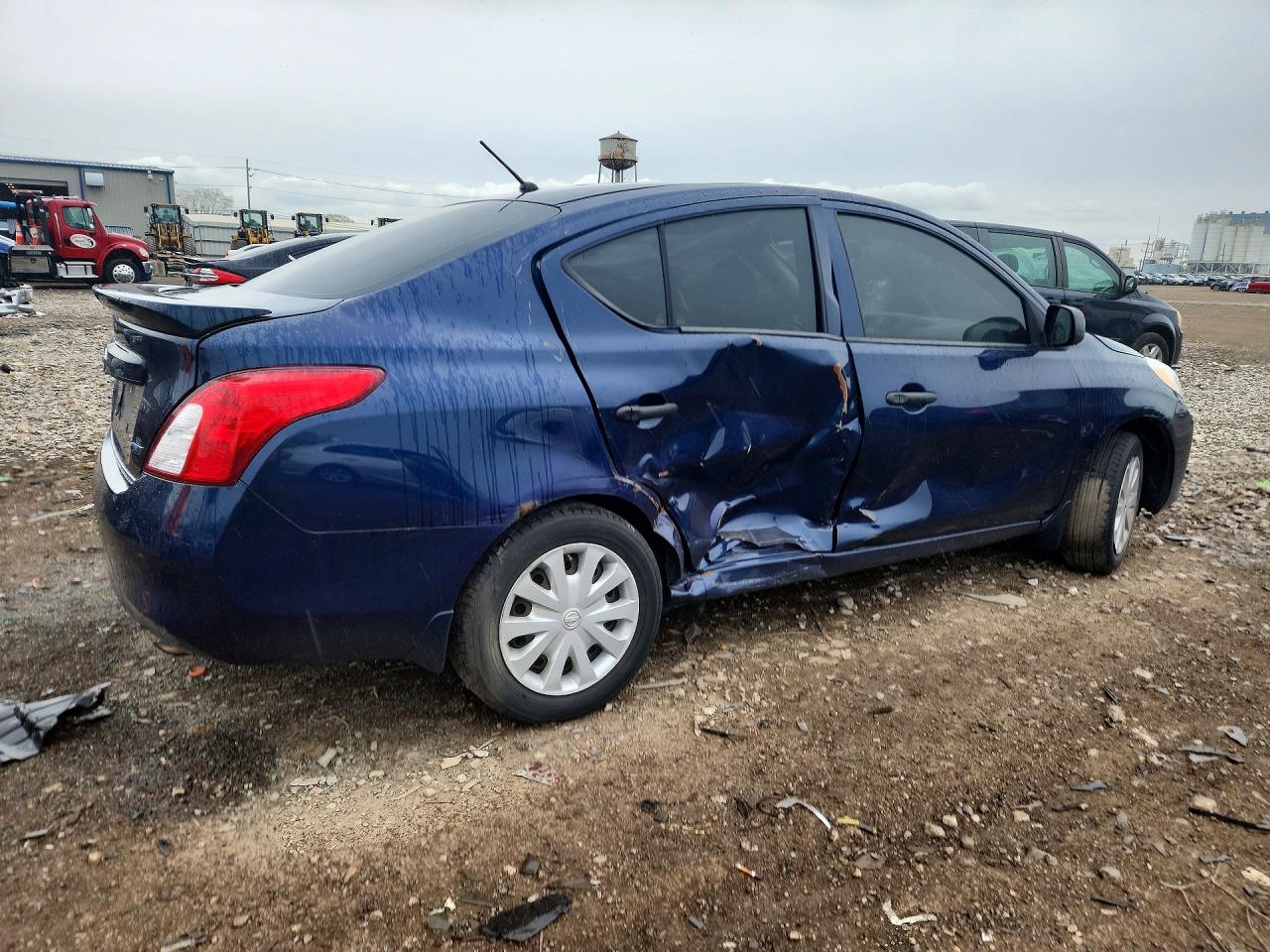 2014 Nissan Versa 1.6 S Plus Blue vin: 3N1CN7AP7EL844522