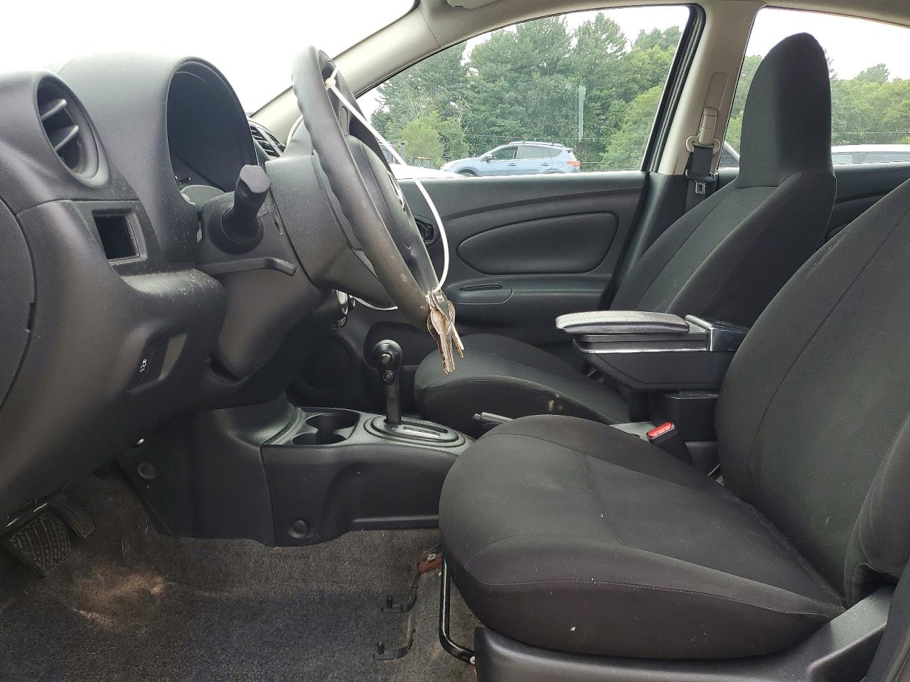 2014 Nissan Versa 1.6 S Silver vin: 3N1CN7AP7EL845458
