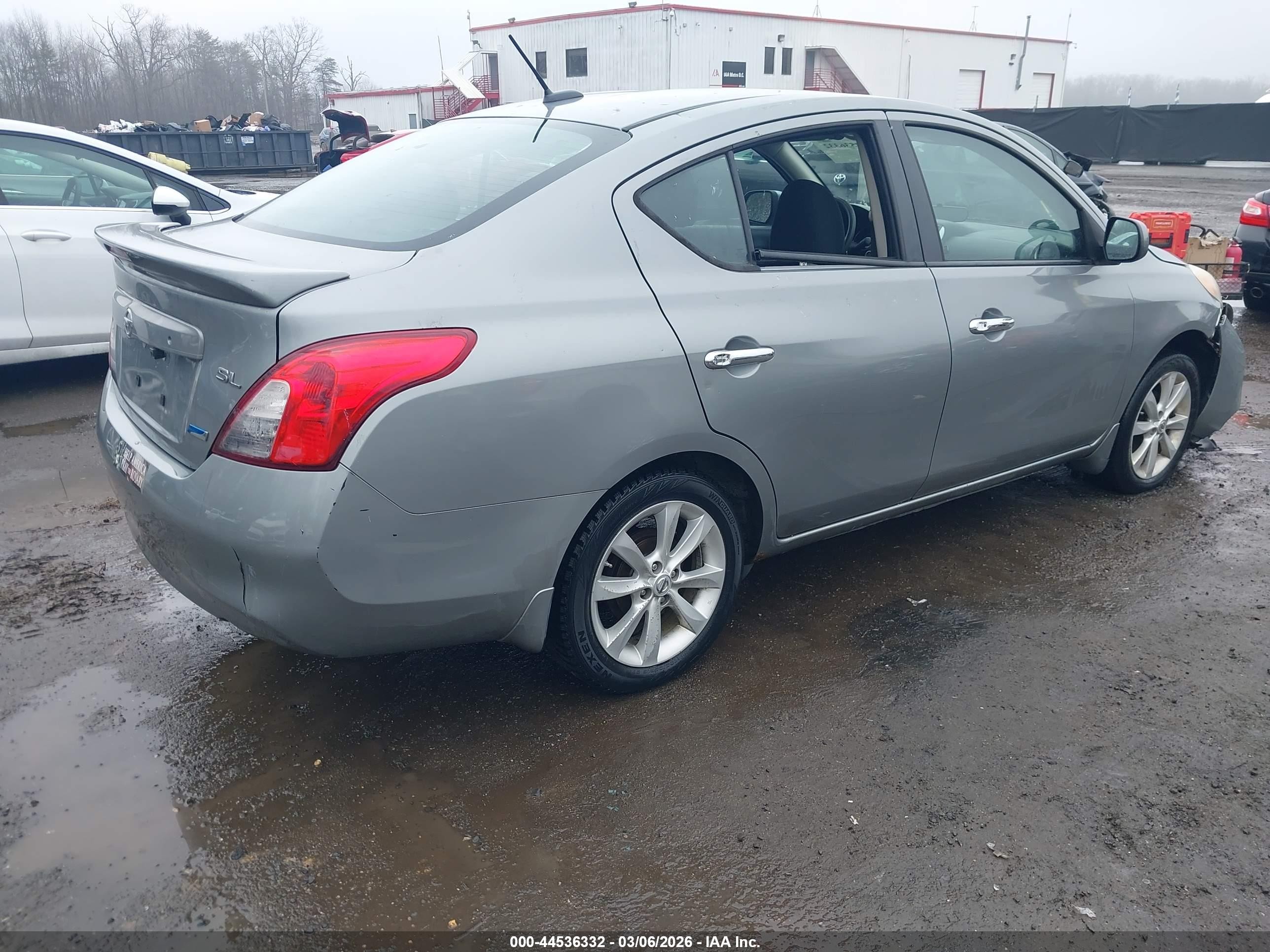 2014 Nissan Versa 1.6 Sl Silver vin: 3N1CN7AP7EL846027